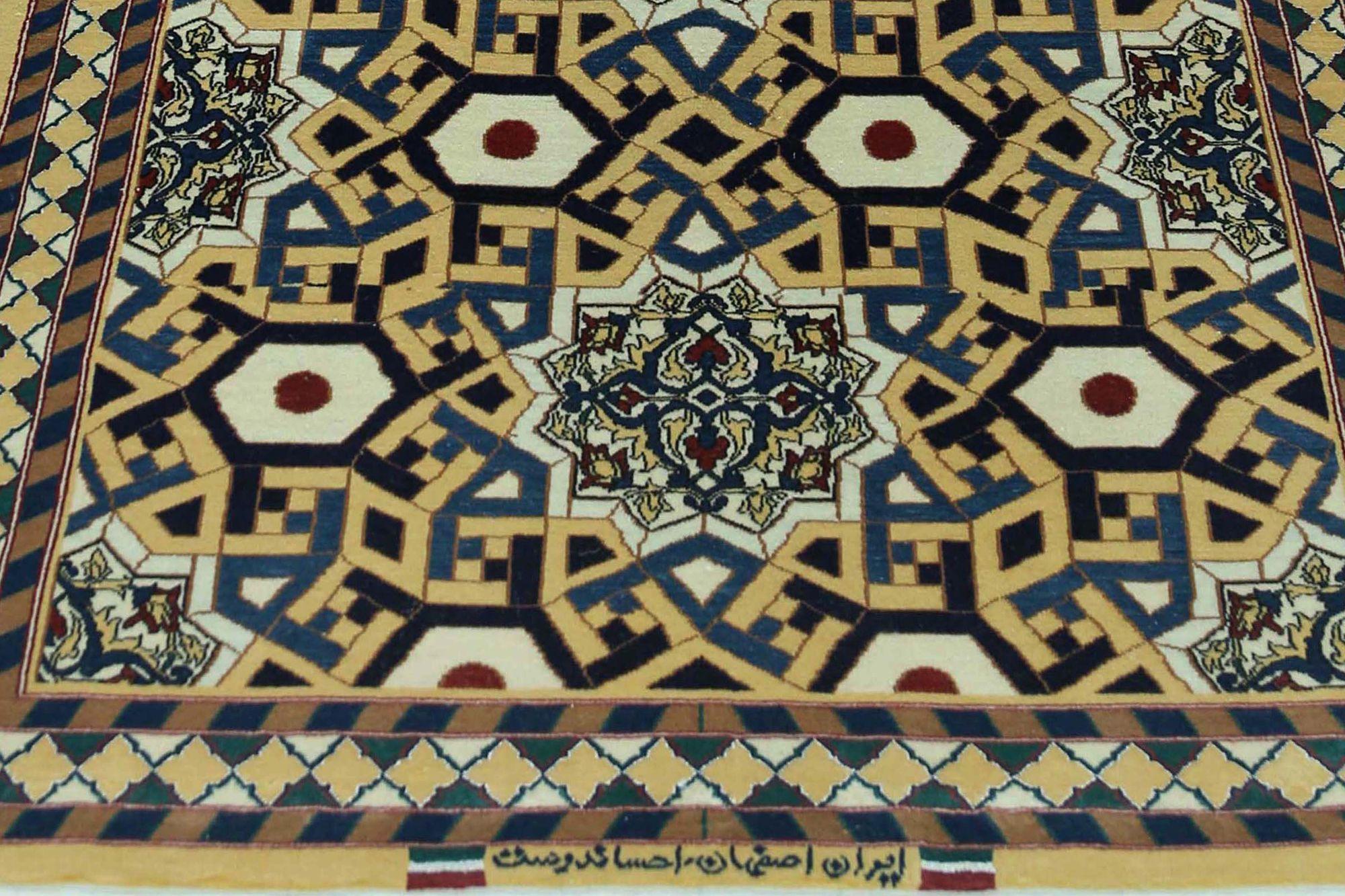 Tappeto persiano Isfahan Small - Lana Nero Giallo Design - 96895 In condizioni ottime in vendita a Dallas, TX