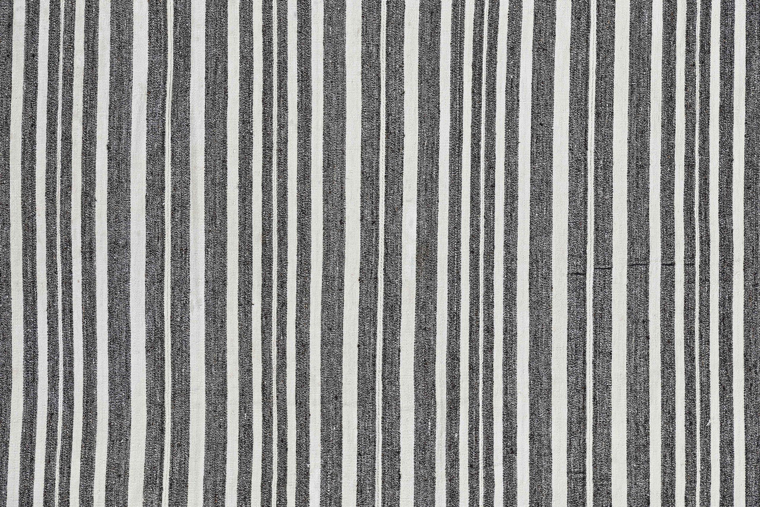 Asian Persian Jajim Small Rug Circa 1910 - Wool Black and white Design - 91171 For Sale