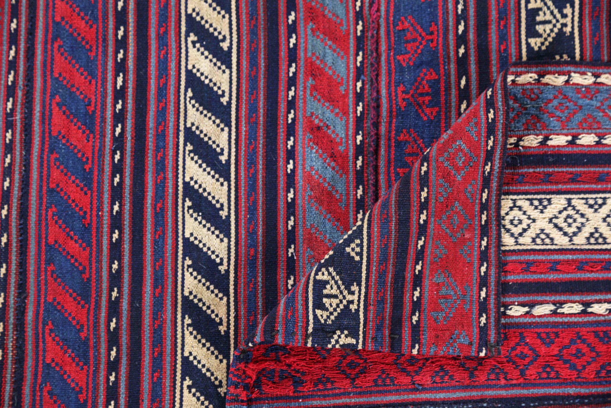 Persischer Jajim Small Rug CIRCA 1910 - Wolle Blau Braun Elfenbein Rot Design - 91343 im Zustand „Hervorragend“ im Angebot in Dallas, TX