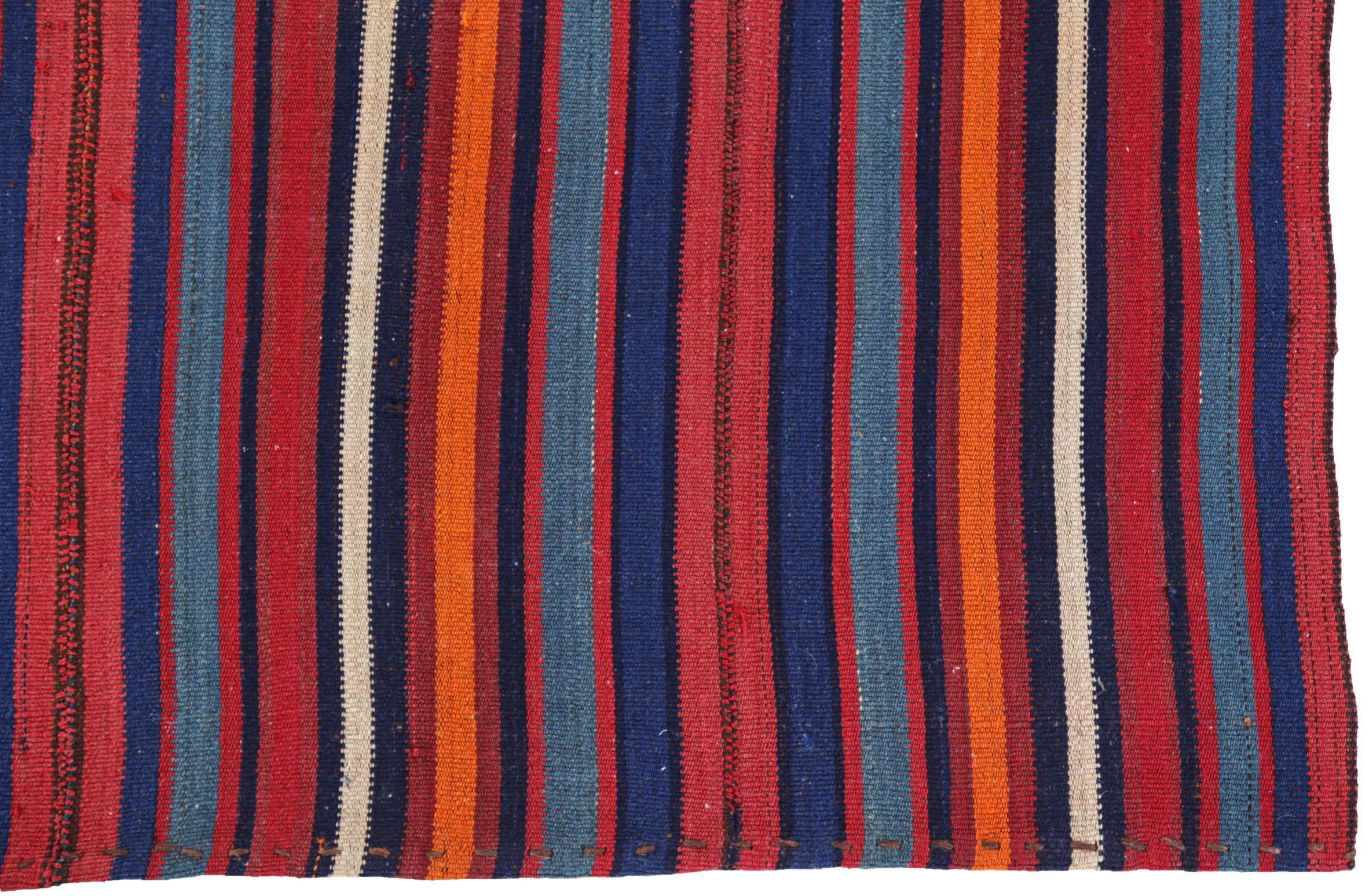 Persischer Jajim Kleiner Teppich Circa 1910 - Wolle Blau Elfenbein Orange Rosa Design - 91320 im Zustand „Hervorragend“ im Angebot in Dallas, TX