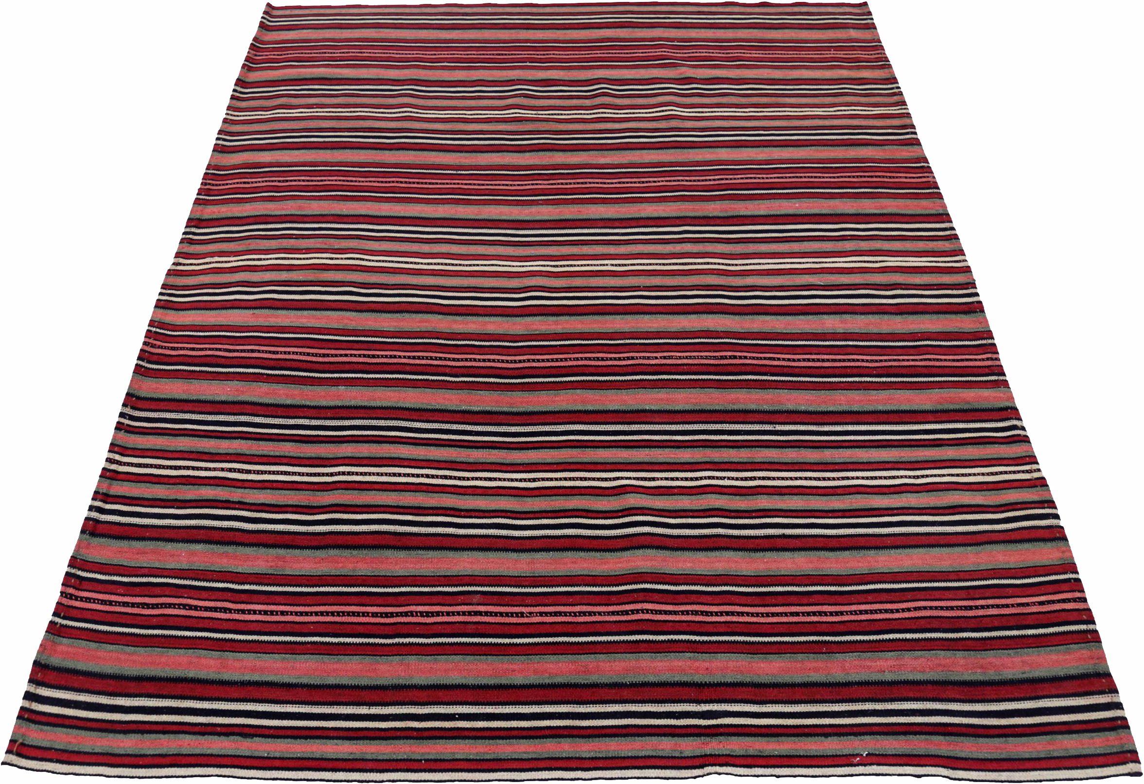 Descubre la elegancia de la Alfombra Persa Jajim Pequeña de Circa 1910. Diseñado con Lana y MarrónVerdeMarfilRojo, este diseño exclusivo es perfecto para realzar tu espacio.