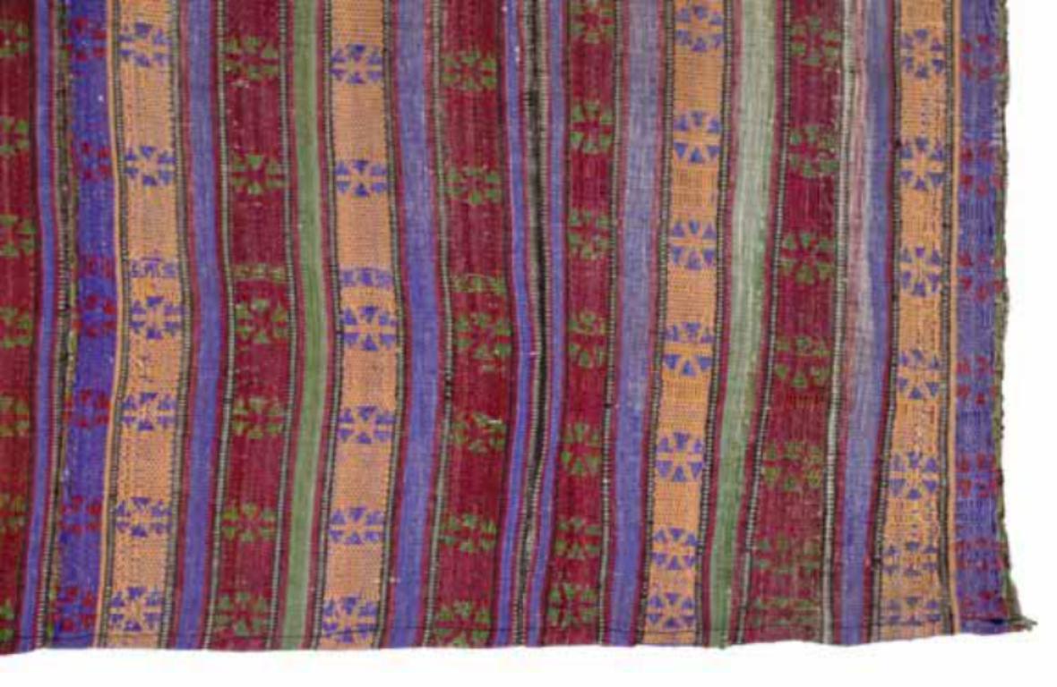 Persischer Jajim Kleiner Teppich Circa 1910 - Wolle Grün Elfenbein Purpel Design - 91338 im Zustand „Hervorragend“ im Angebot in Dallas, TX