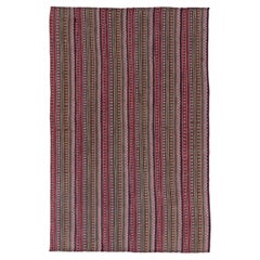 Persian Jajim Small Rug Circa 1910 - Wool Green Ivory Red Design - 91361
