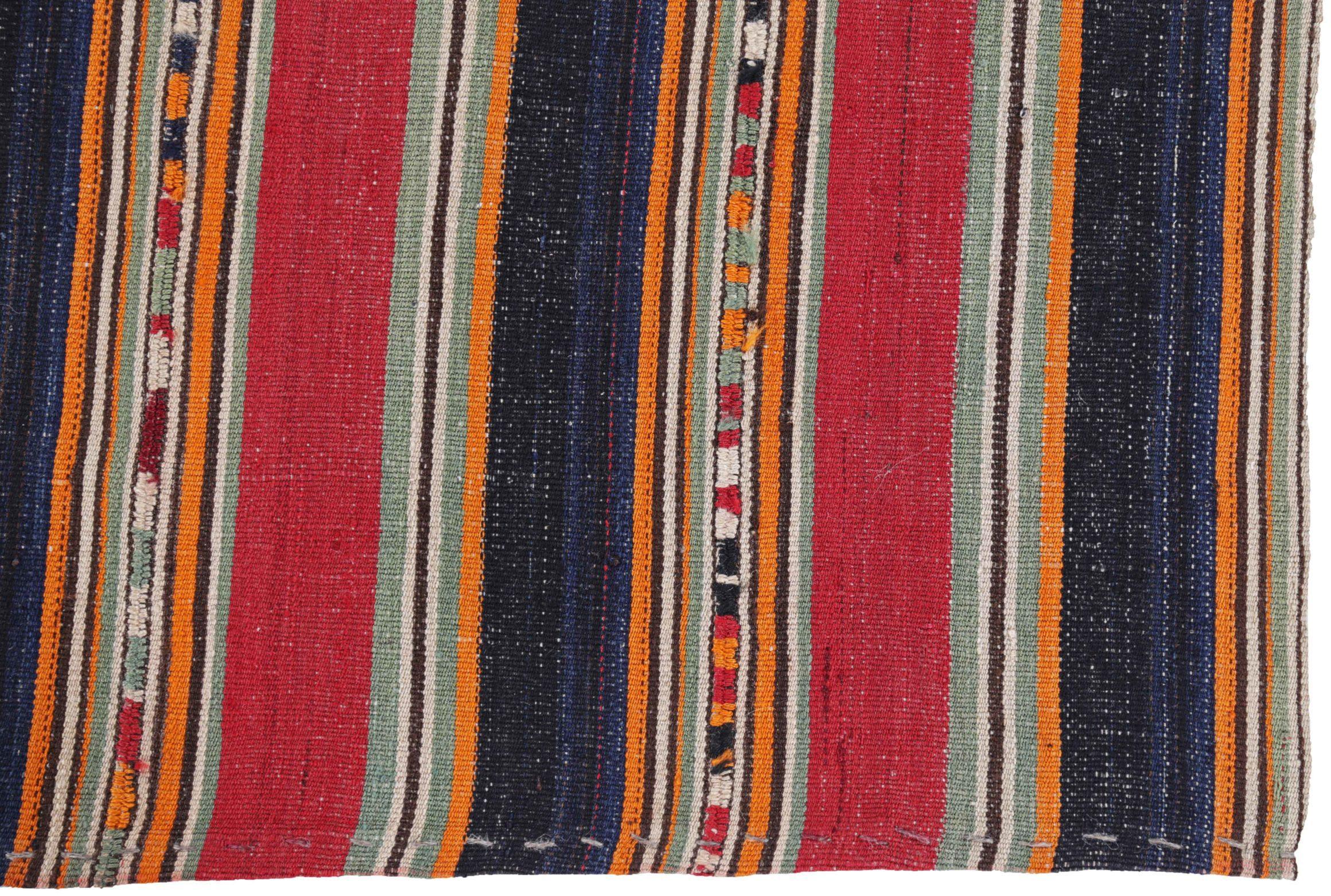Persischer Jajim Kleiner Teppich Circa 1910 - Wolle Elfenbein Marineblau Orange Rot - 91129 (Asiatisch) im Angebot