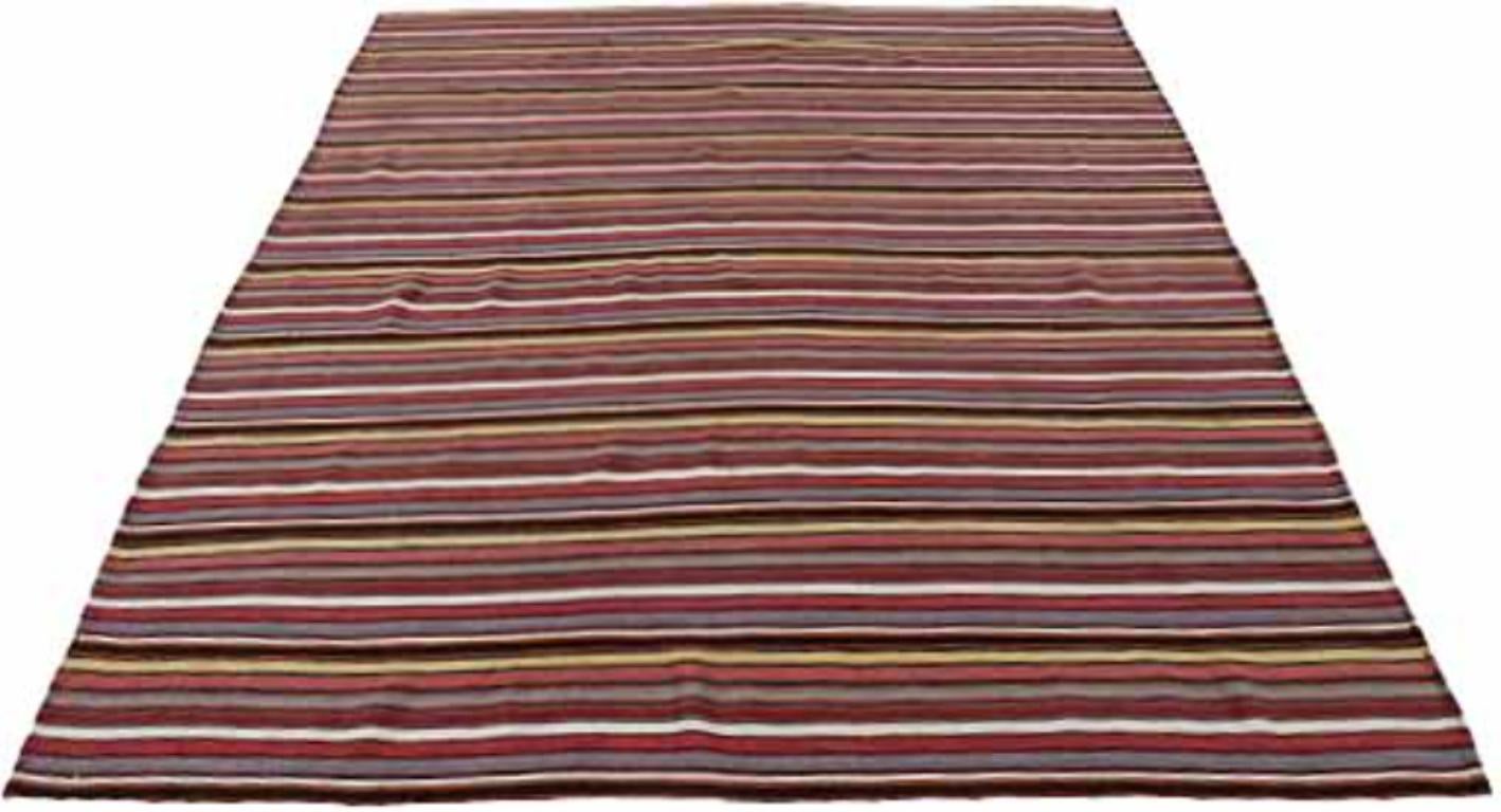Entdecken Sie die Eleganz des persischen Jajim mit dem kleinen Teppich von CIRCA 1910. Dieses exklusive Design aus Wolle und ElfenbeinPinkRotGelb ist perfekt, um Ihren Raum zu verschönern.