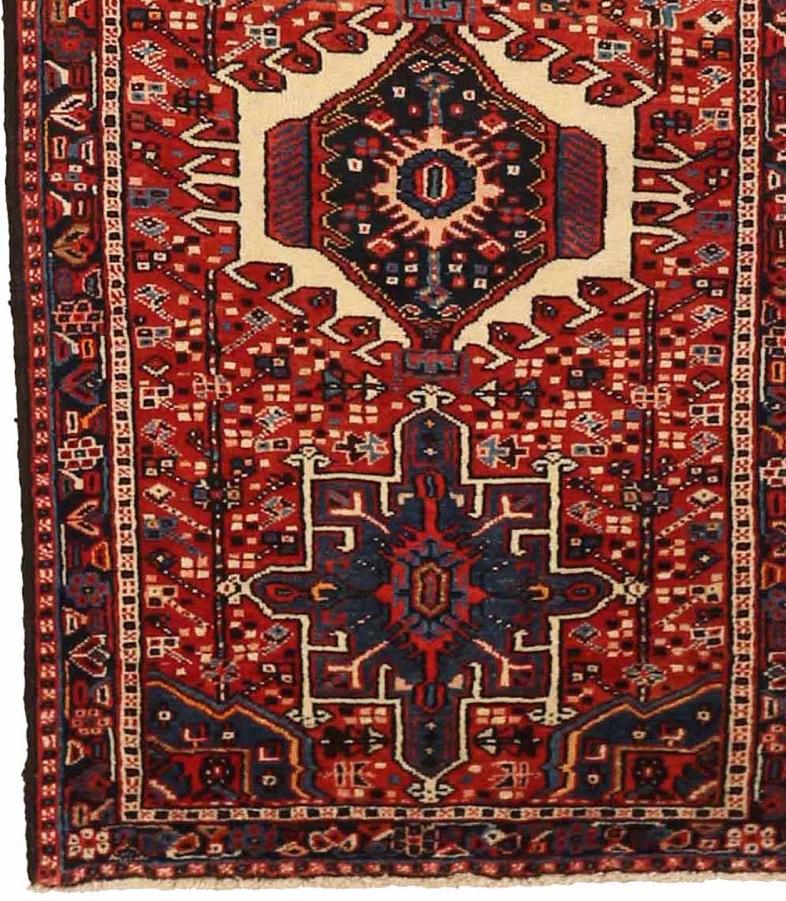Asiatico Tappeto Persiano Karajeh Runner Circa 1910 - Lana Avorio Blu Navy Rosso 72015 in vendita