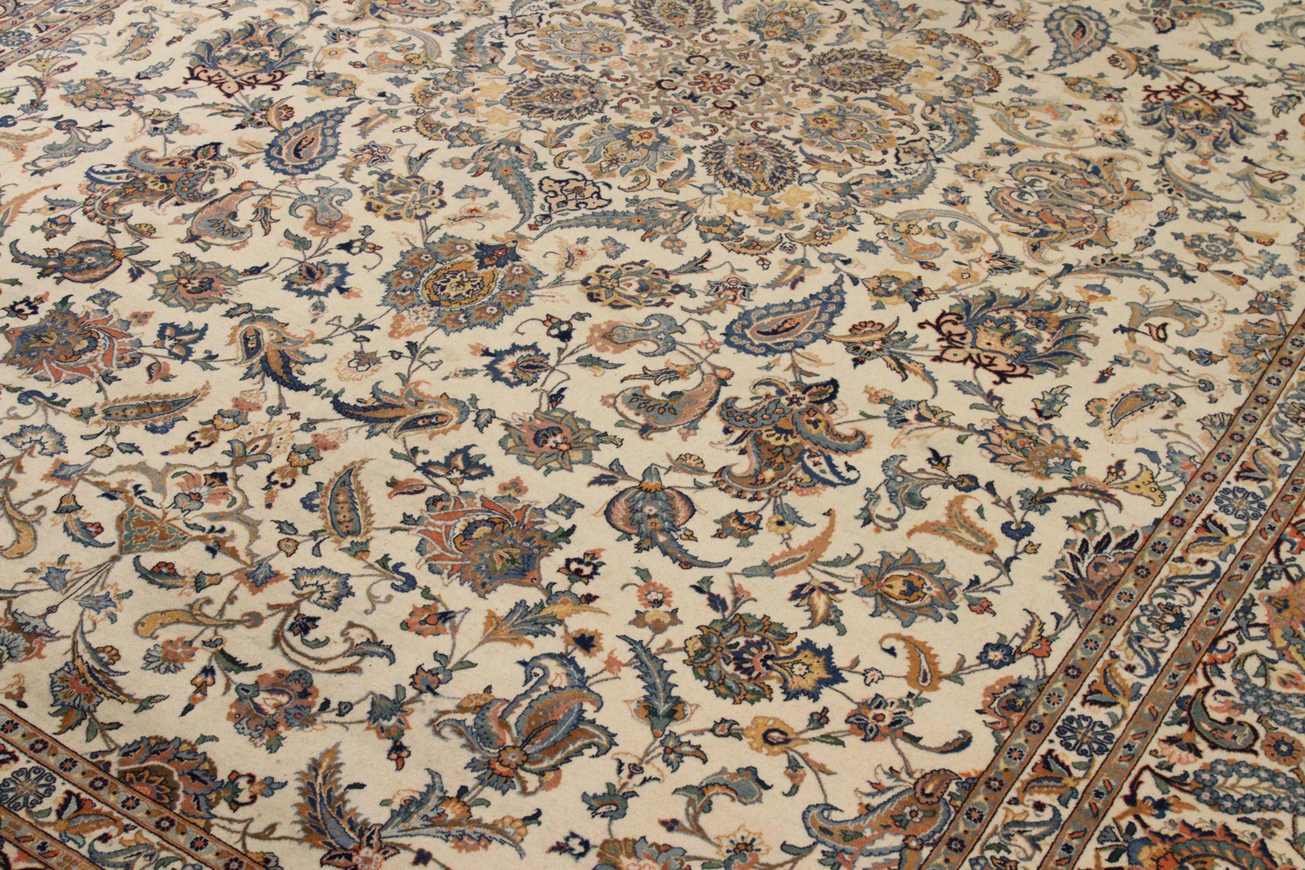 Asian Persian Kashan Area Rugs - Wool Ivory 10386 For Sale