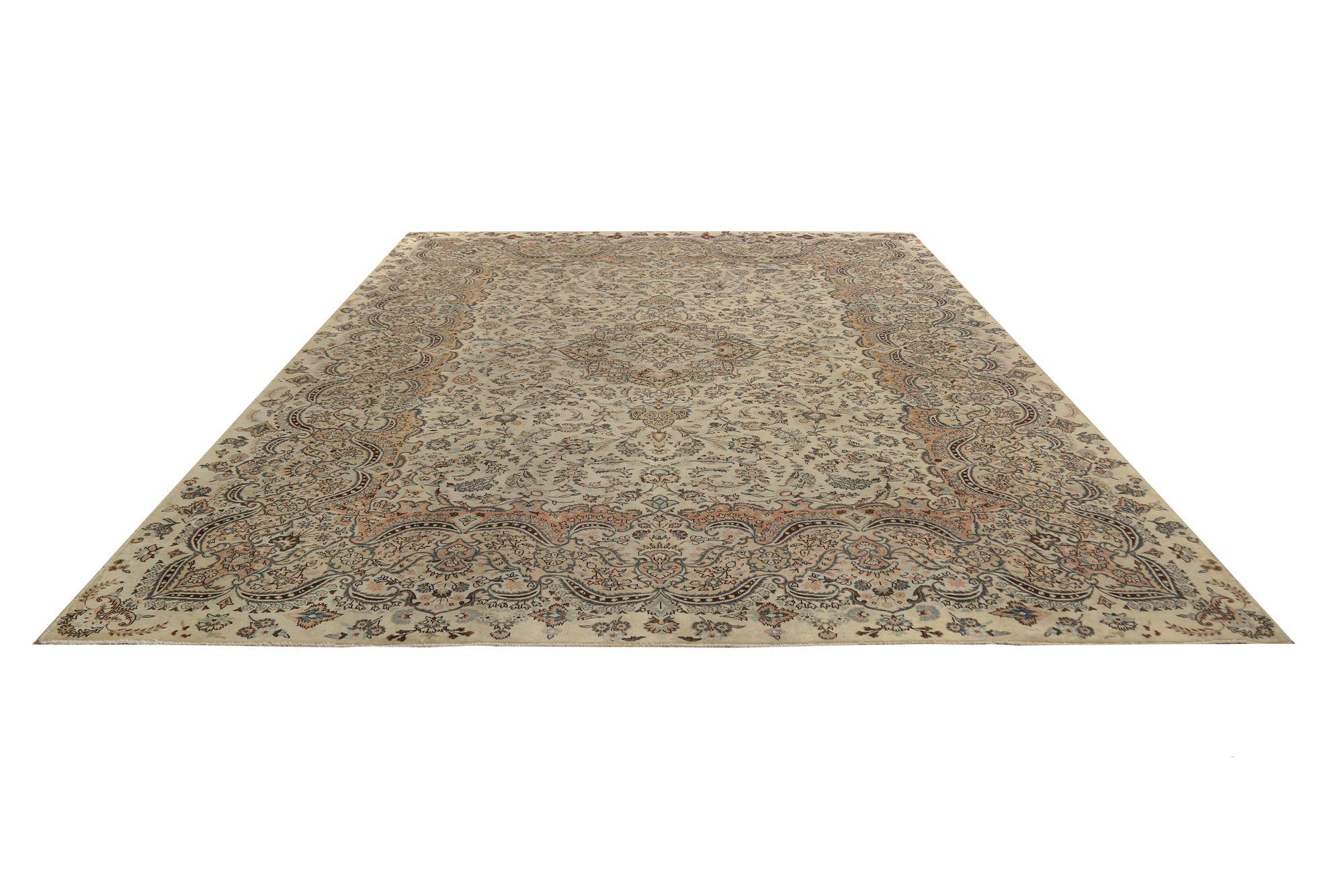Persische Kashan-Teppiche – Wolle, elfenbeinfarbenes Design – 96737 (20. Jahrhundert) im Angebot