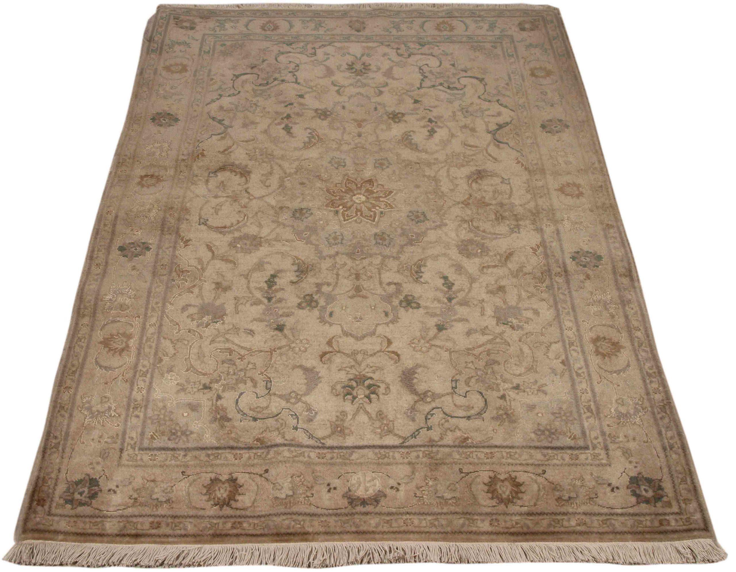 Descubre la elegancia de la alfombra persa Kashan pequeña de circa 1990. Diseñado con Lana y AzulMarfilRosa, este diseño exclusivo es perfecto para realzar tu espacio.