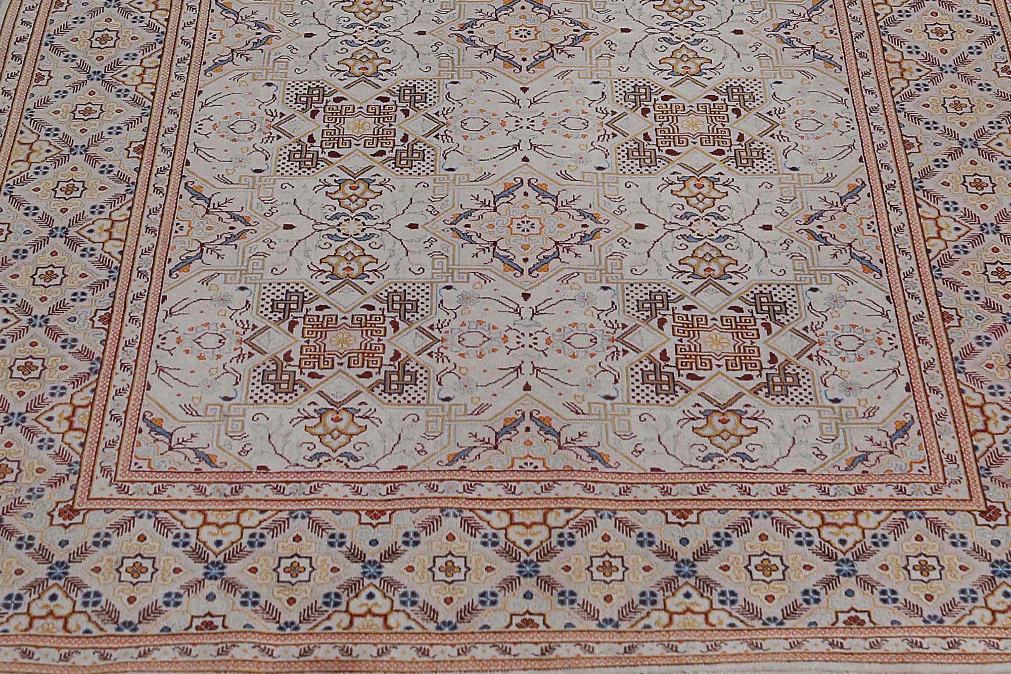 Iracheno Tappeto persiano Kashan Small - Disegno in lana e avorio - 97108 in vendita