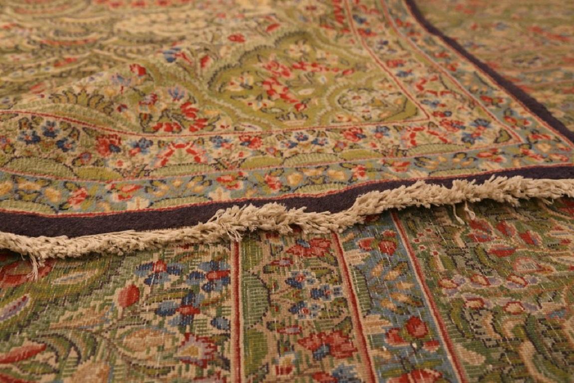 Tapis Persan Kerman Circa 1910 - Laine Vert Rouge Jaune 72093 Excellent état - En vente à Dallas, TX