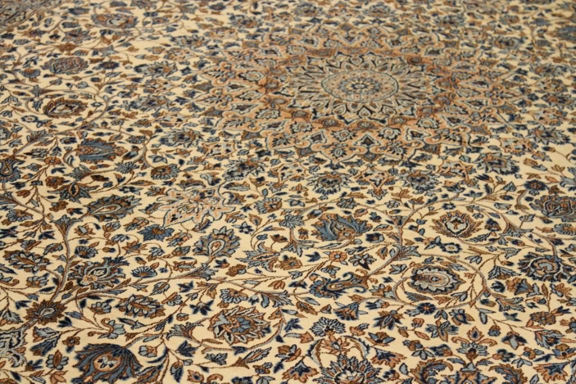 Persische Kerman-Teppiche Circa 1940 - Wolle Blau Elfenbein Rot Design - 75228 (Asiatisch) im Angebot
