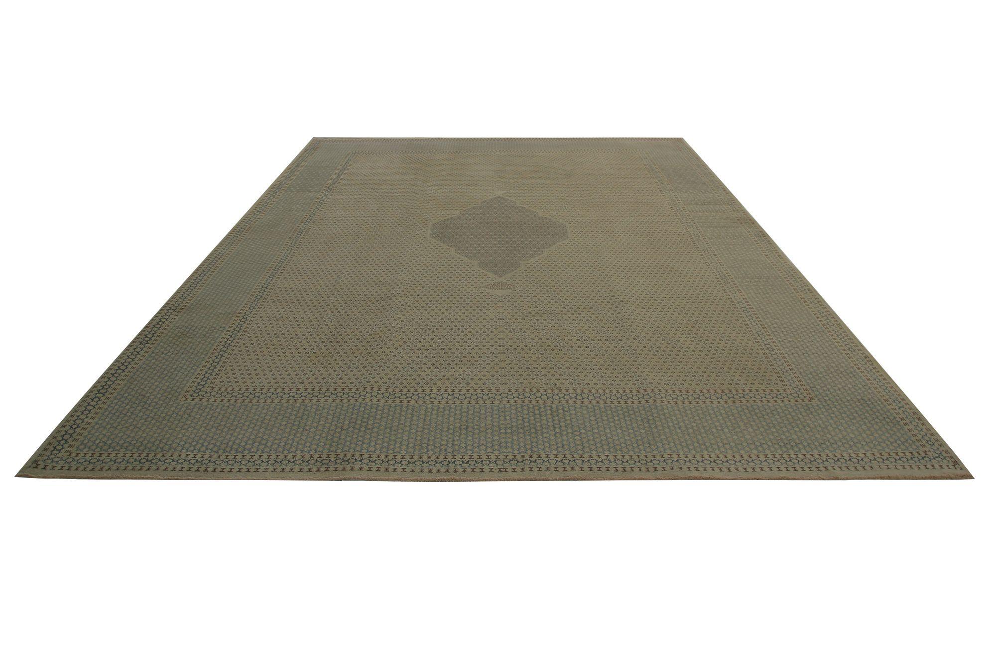 Persian Kerman Area Rugs - Wool Taupe Design - 97209 In Excellent Condition For Sale In Dallas, TX
