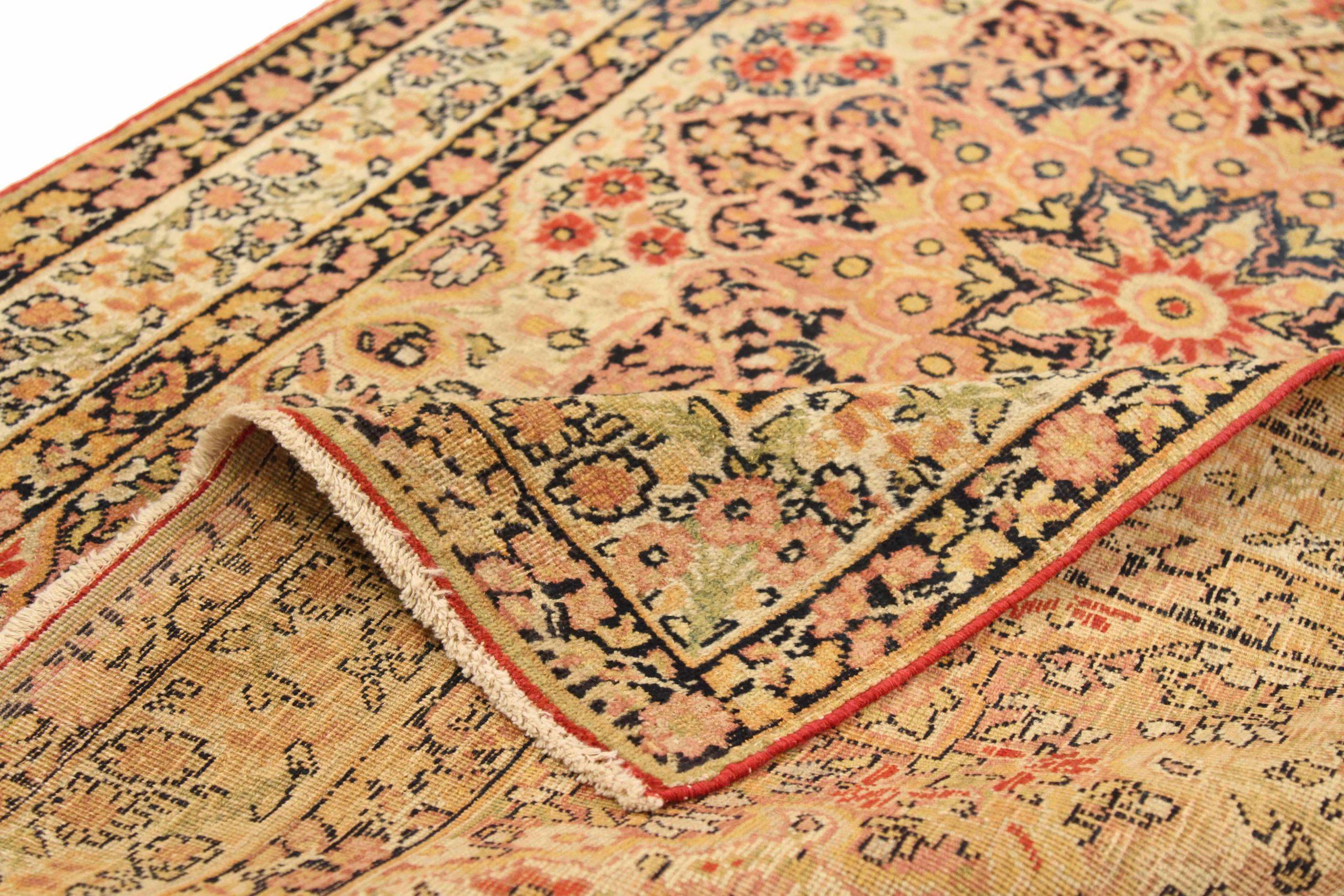 Petit tapis persan Kerman vers 1940 - Laine ivoire rose 73075 Excellent état - En vente à Dallas, TX