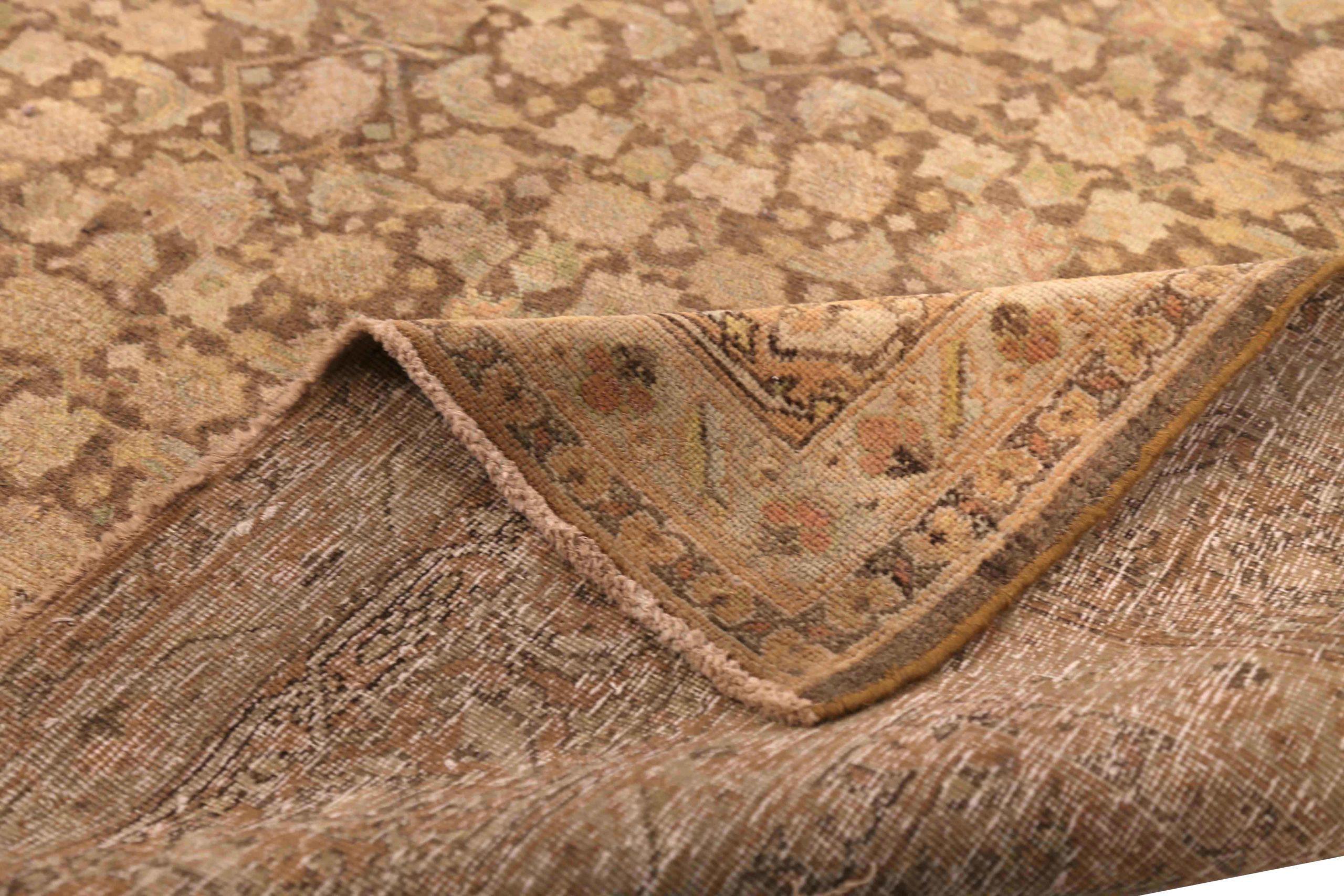 Tapis persan Khoi Circa 1880 - 68078 Excellent état - En vente à Dallas, TX