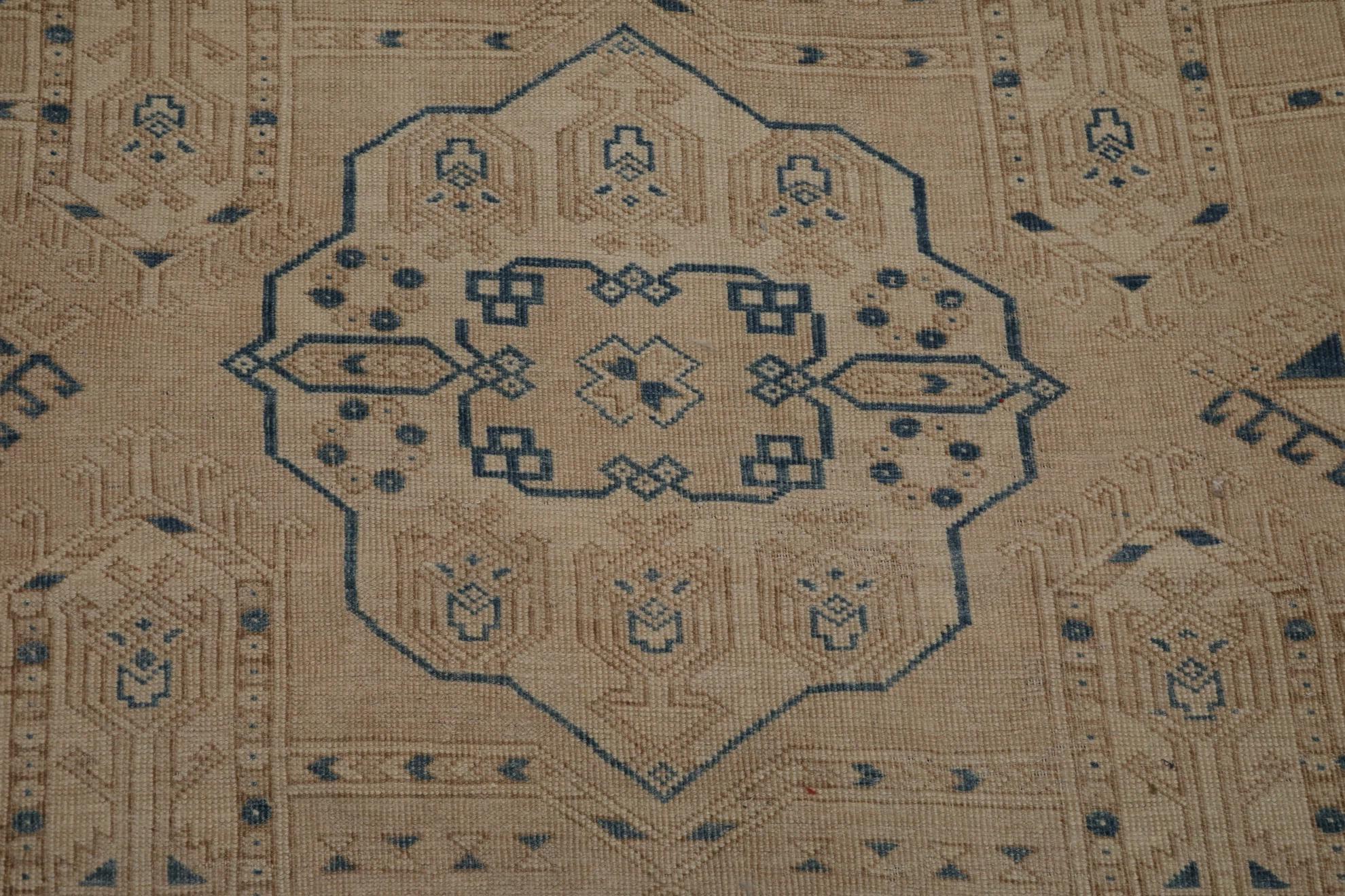 Persische Khotan-Teppiche Circa 1990 - Wolle Blau Elfenbein Taupe Design - 99561 (Irakisch) im Angebot