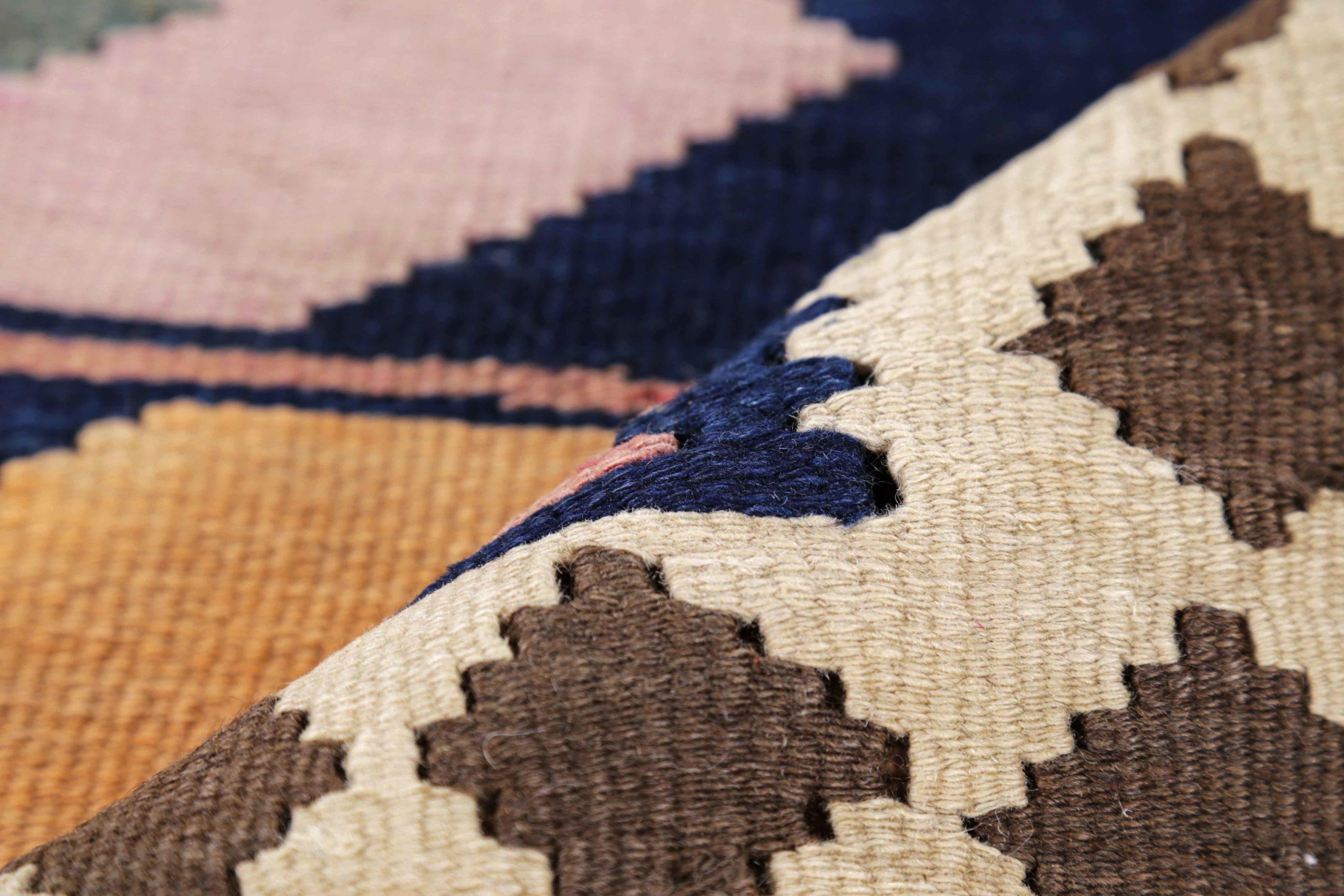 Persische Kilim Area Rugs CIRCA 1910 - Wolle Schwarz Blau Elfenbein Rosa Gelb - 91546 (20. Jahrhundert) im Angebot