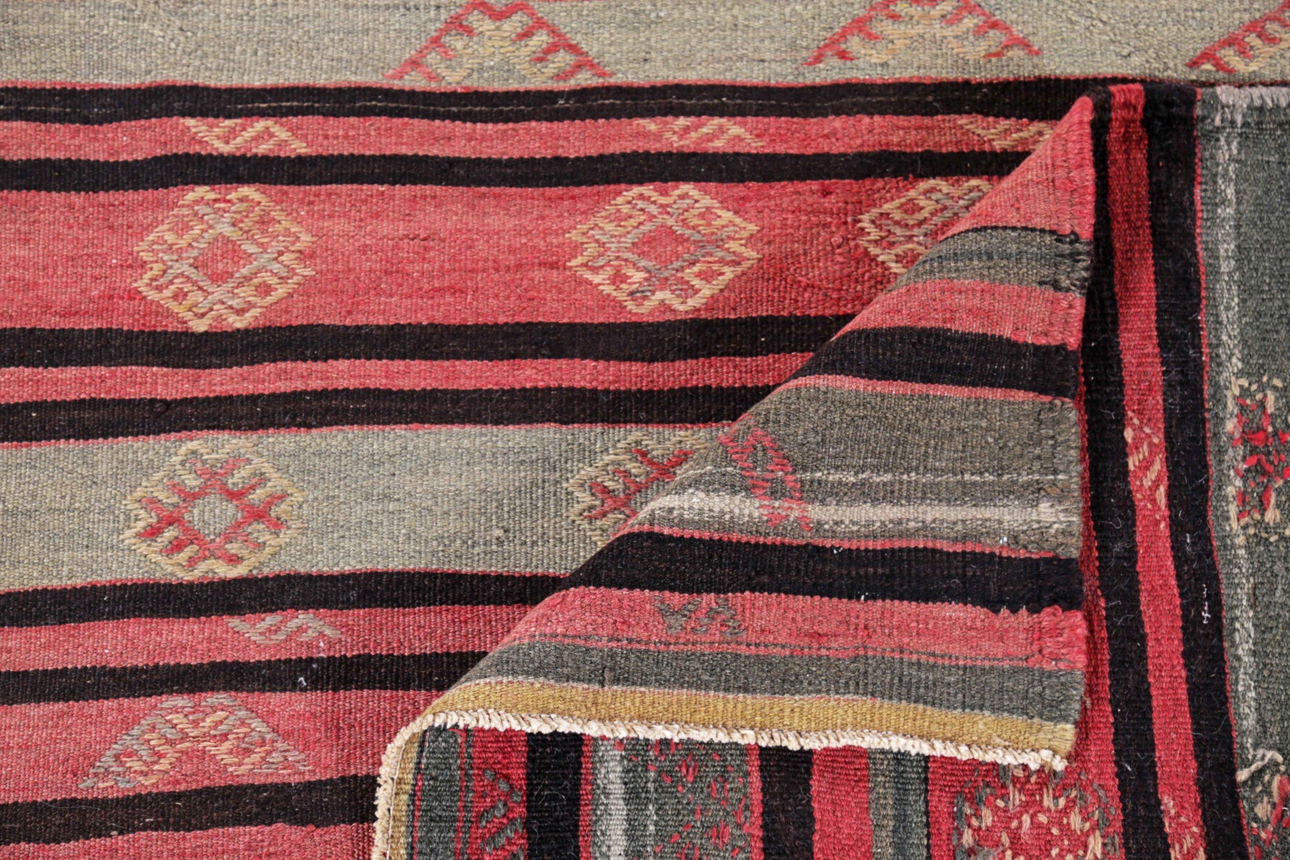 Persische Kelim-Teppiche um 1910 - Wolle Schwarz Grau Rosa Design - 91465 im Zustand „Hervorragend“ im Angebot in Dallas, TX