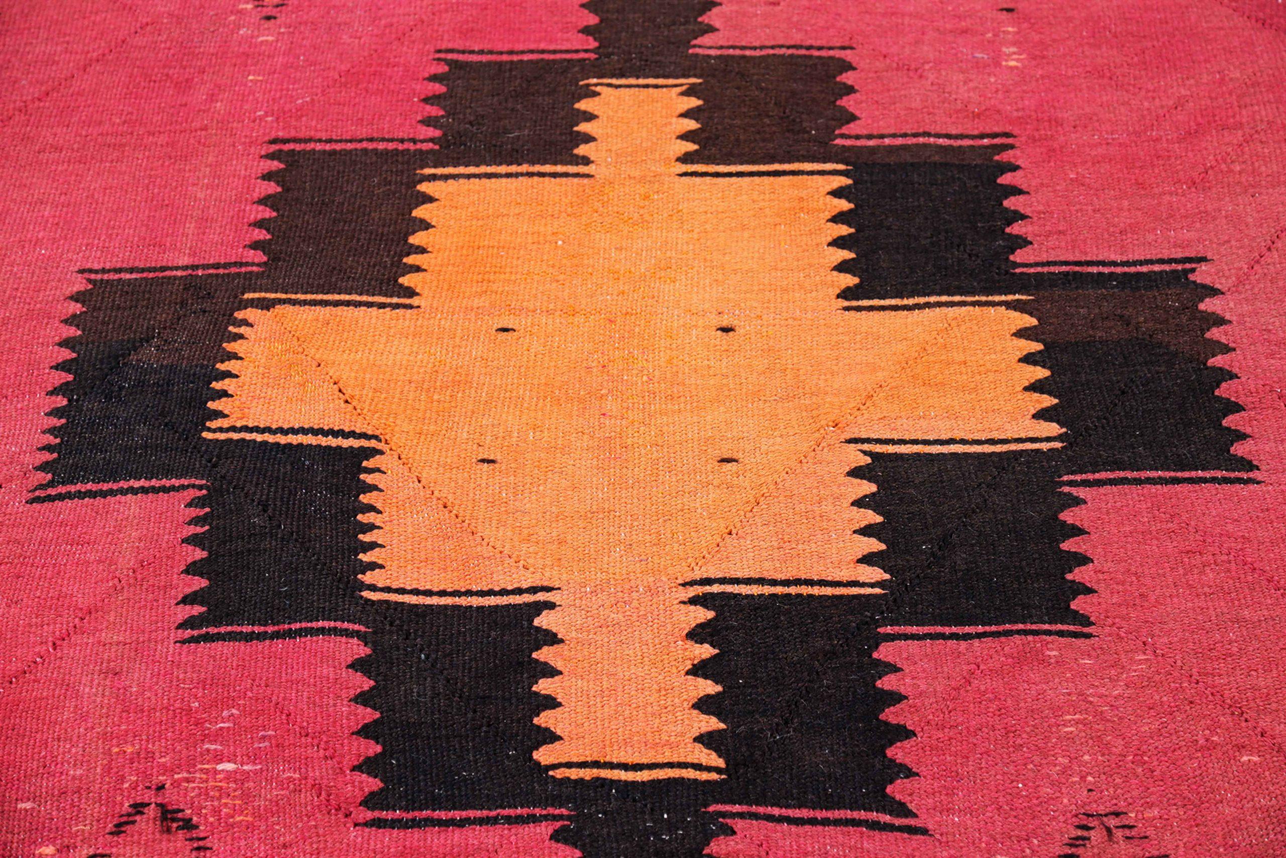 Persische Kelim-Teppiche um 1910 - Wolle Schwarz Orange Rosa Design - 91490 im Zustand „Hervorragend“ im Angebot in Dallas, TX