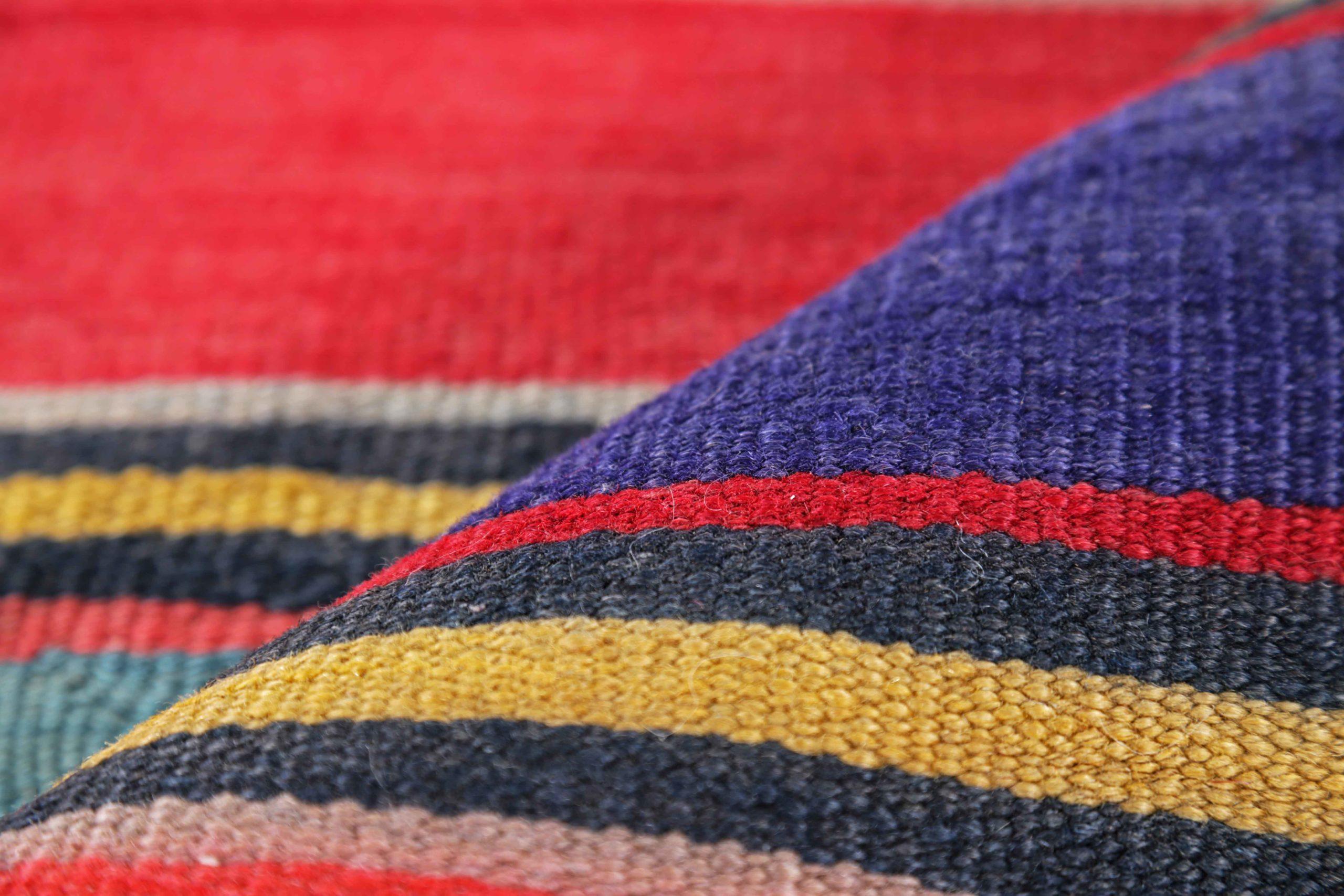 20ième siècle Tapis persans Kilim datant d'environ 1910 - Motif en laine bleu vert rouge jaune - 91492 en vente