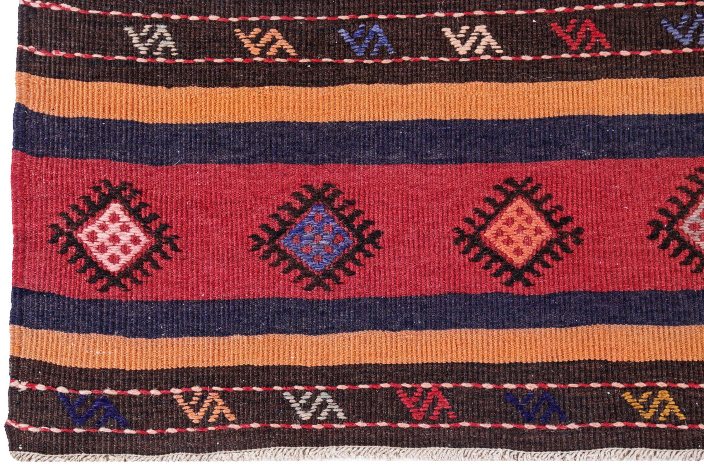 Tapis persans Kilim datant d'environ 1910 - Design en laine bleu rose rouge jaune - 91385 Excellent état - En vente à Dallas, TX
