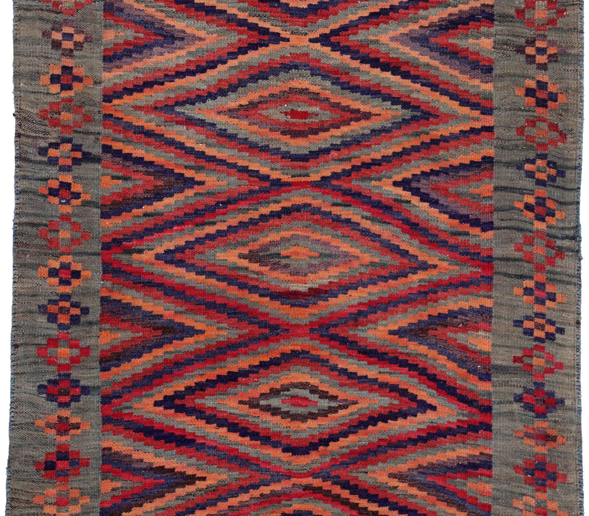 Asiatique Rug & Kilim Kilim Persan Circa 1910 - Laine Gris Bleu Marine Rose Rouge Design - 91302 en vente