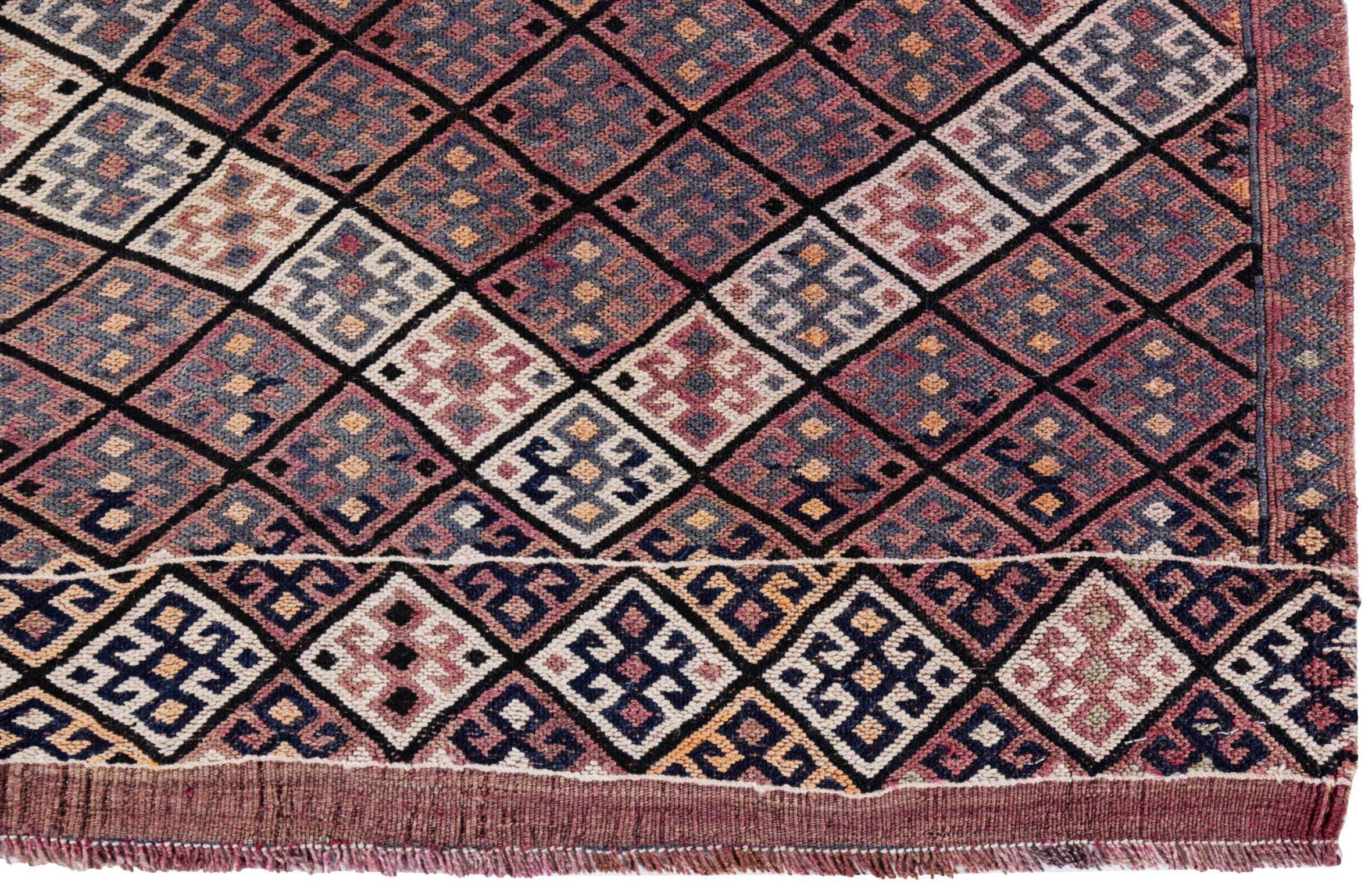 Tapis persans Kilim datant d'environ 1910 - Laine ivoire bleu marine bleu rouge motif - 91308 Excellent état - En vente à Dallas, TX