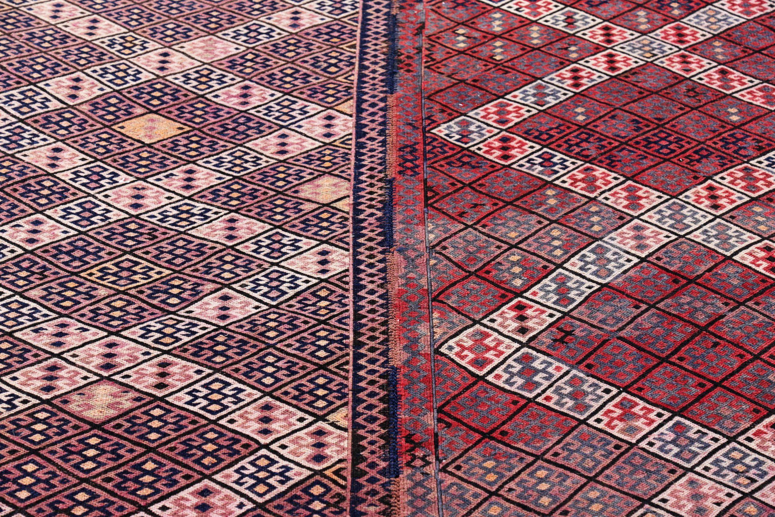 20ième siècle Tapis persans Kilim datant d'environ 1910 - Laine ivoire bleu marine bleu rouge motif - 91308 en vente