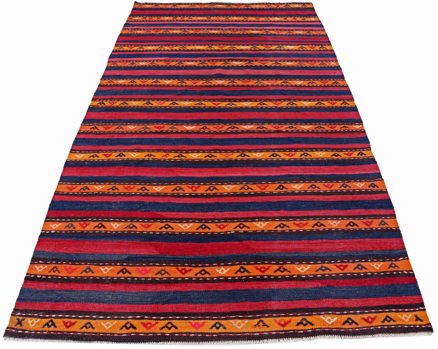 Scopri l'eleganza dei tappeti persiani Rug & Kilim del 1910. Progettato con lana e blu navy-arancio-rosa, questo design esclusivo è perfetto per valorizzare il tuo spazio.