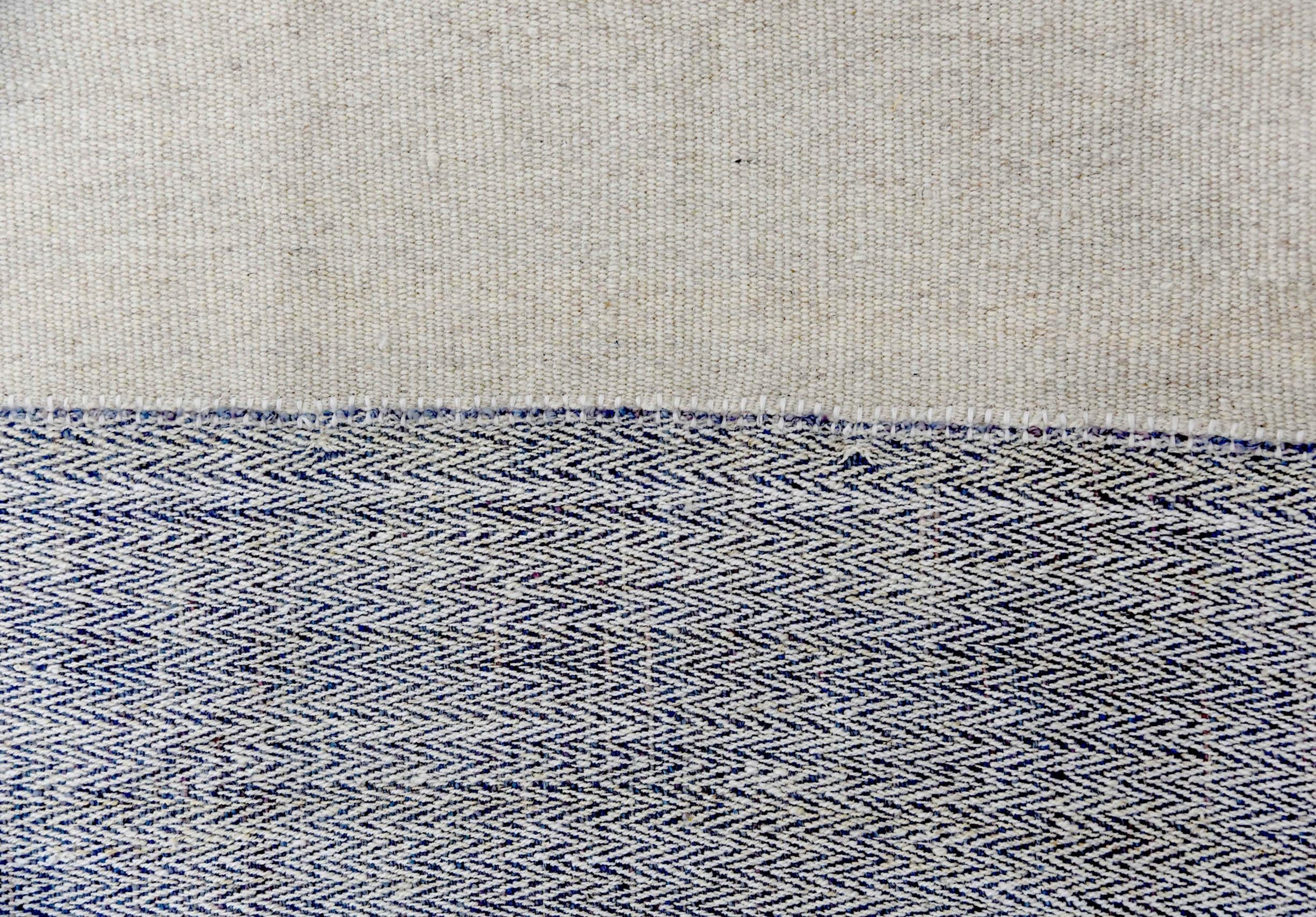 Persische Kelim-Teppiche Circa 1990 - Wolle Blau Elfenbein Design - 89030 (20. Jahrhundert) im Angebot