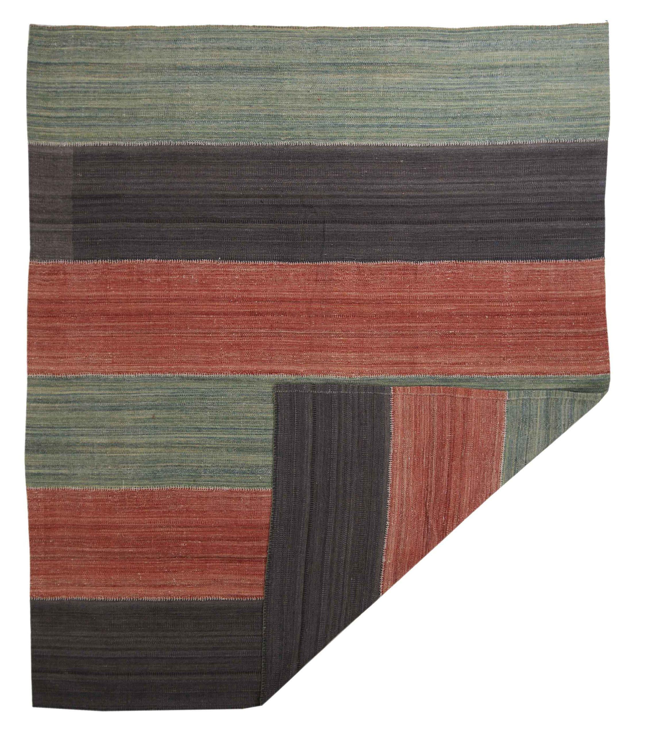 20ième siècle Tapis Kilim Persan Circa 1990 - Laine Brown Green Red Design - 89040 en vente