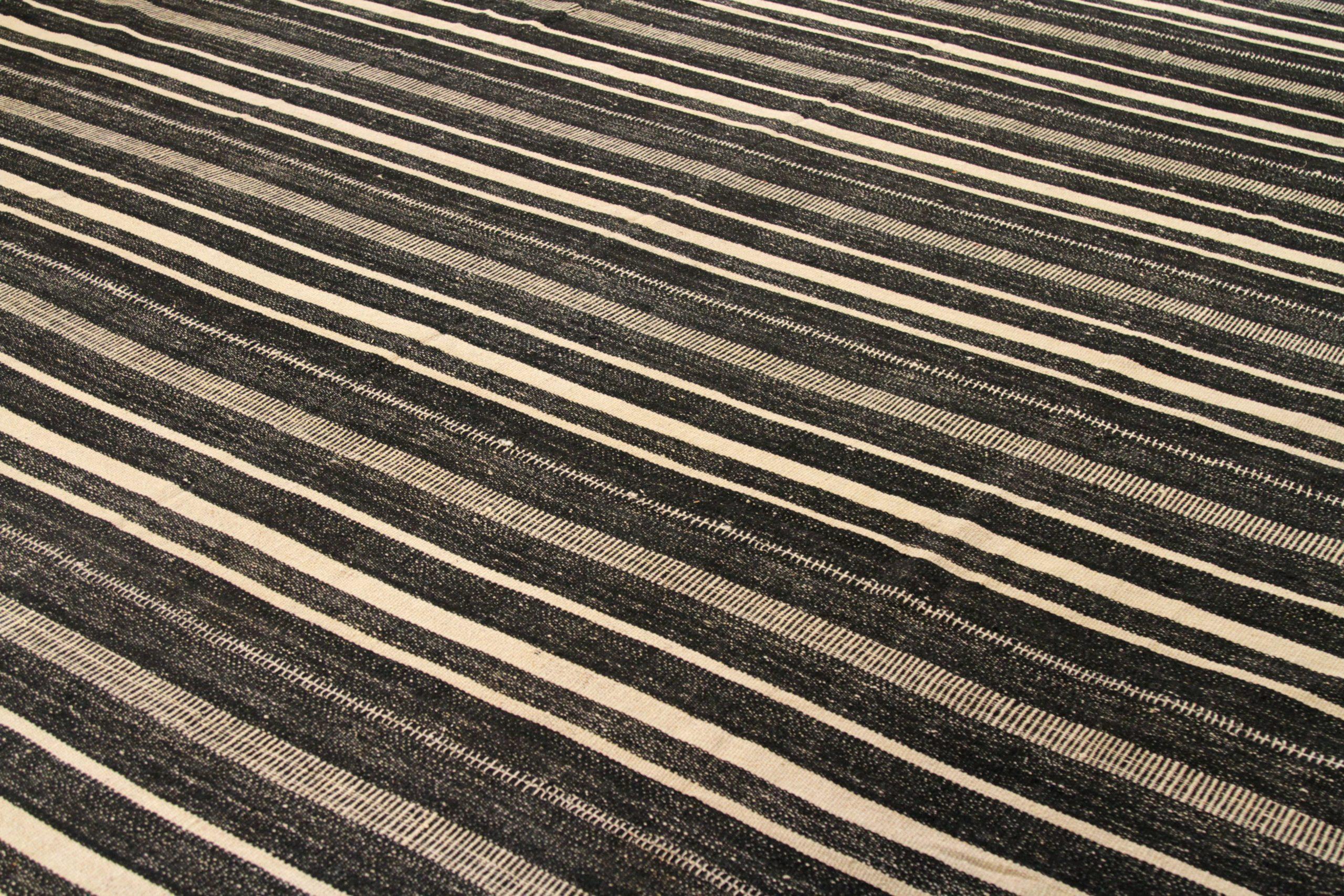 Persische Kilim Teppiche - Wolle Braun Elfenbein Design - 88208 (Irakisch) im Angebot