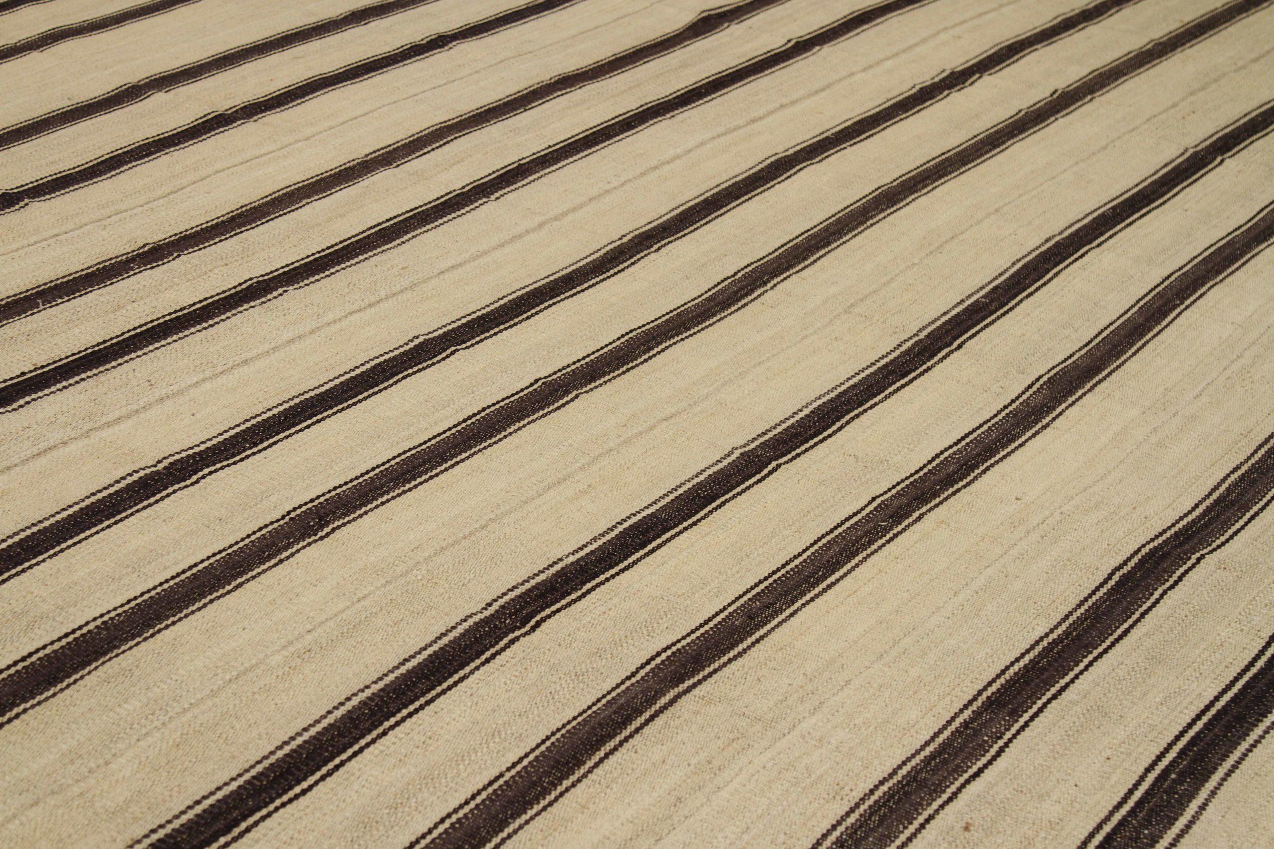 Irakien Rug & Kilim Kilim - Laine Brown Design/One - 88408 en vente
