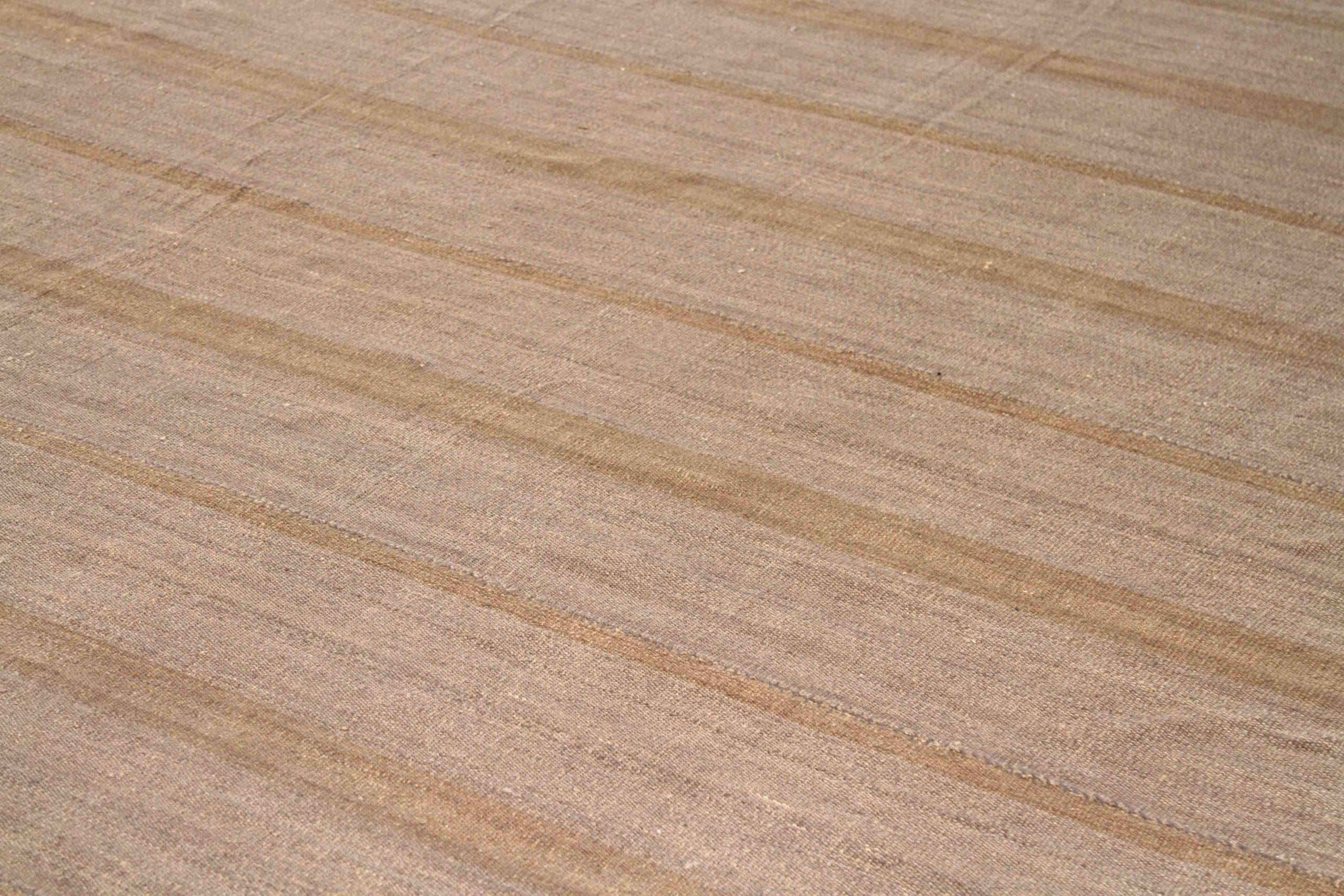 Asiatique Kilim persan vers 1990 - 70118 en vente