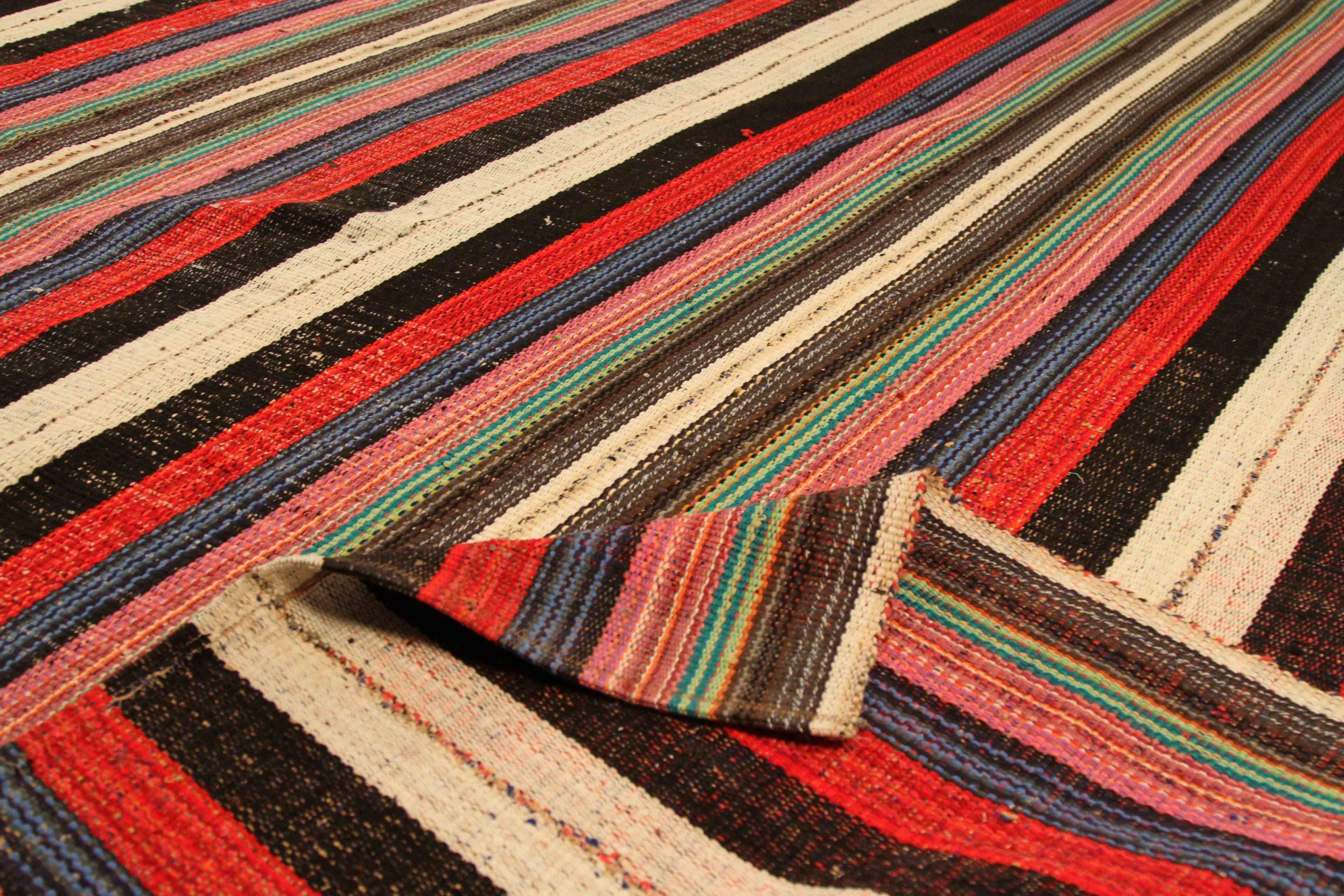 Persian Kilim Circa 1990 - 70364 In Excellent Condition For Sale In Dallas, TX