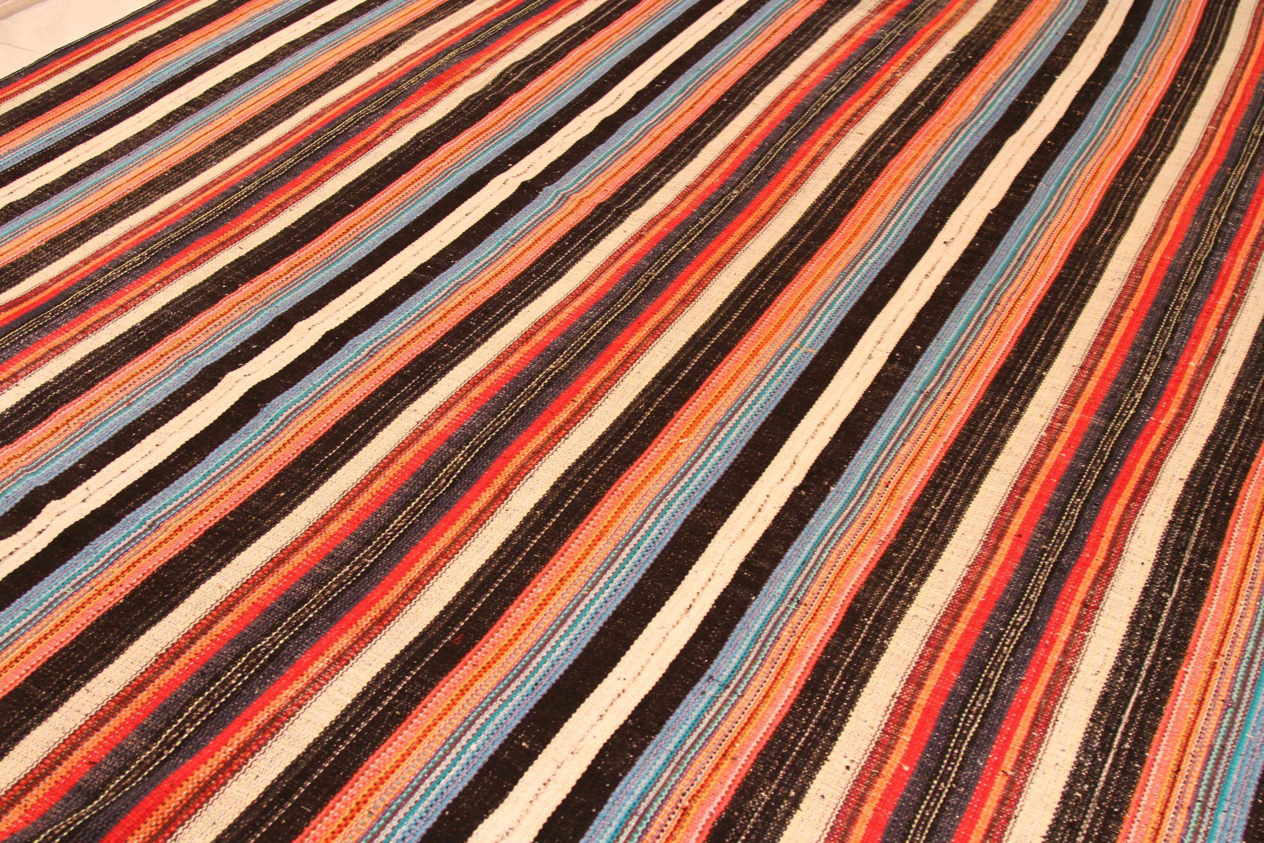 Asian Persian Kilim Circa 1990 - 70368 For Sale