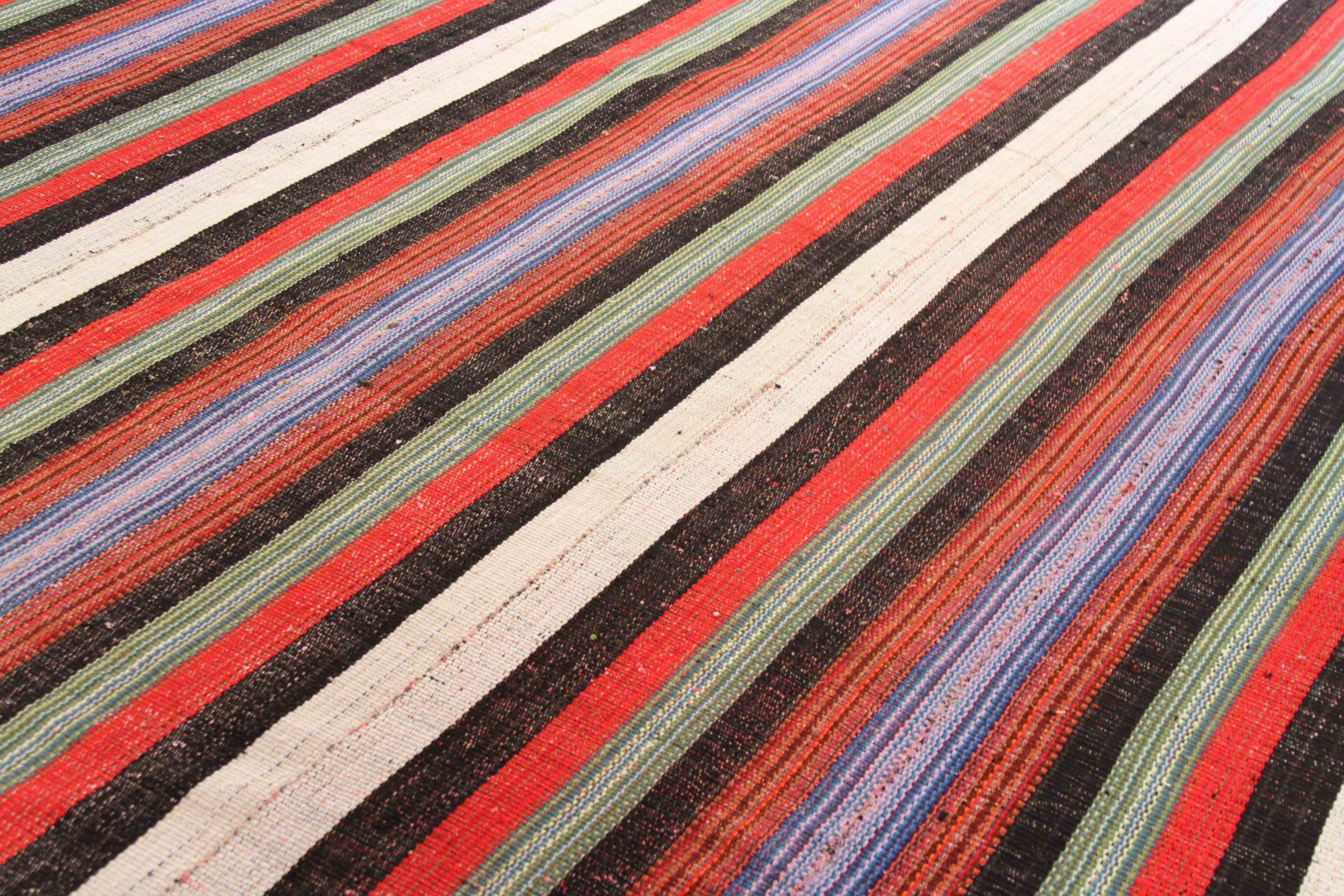 Asiatique Kilim persan vers 1990 - 70383 en vente