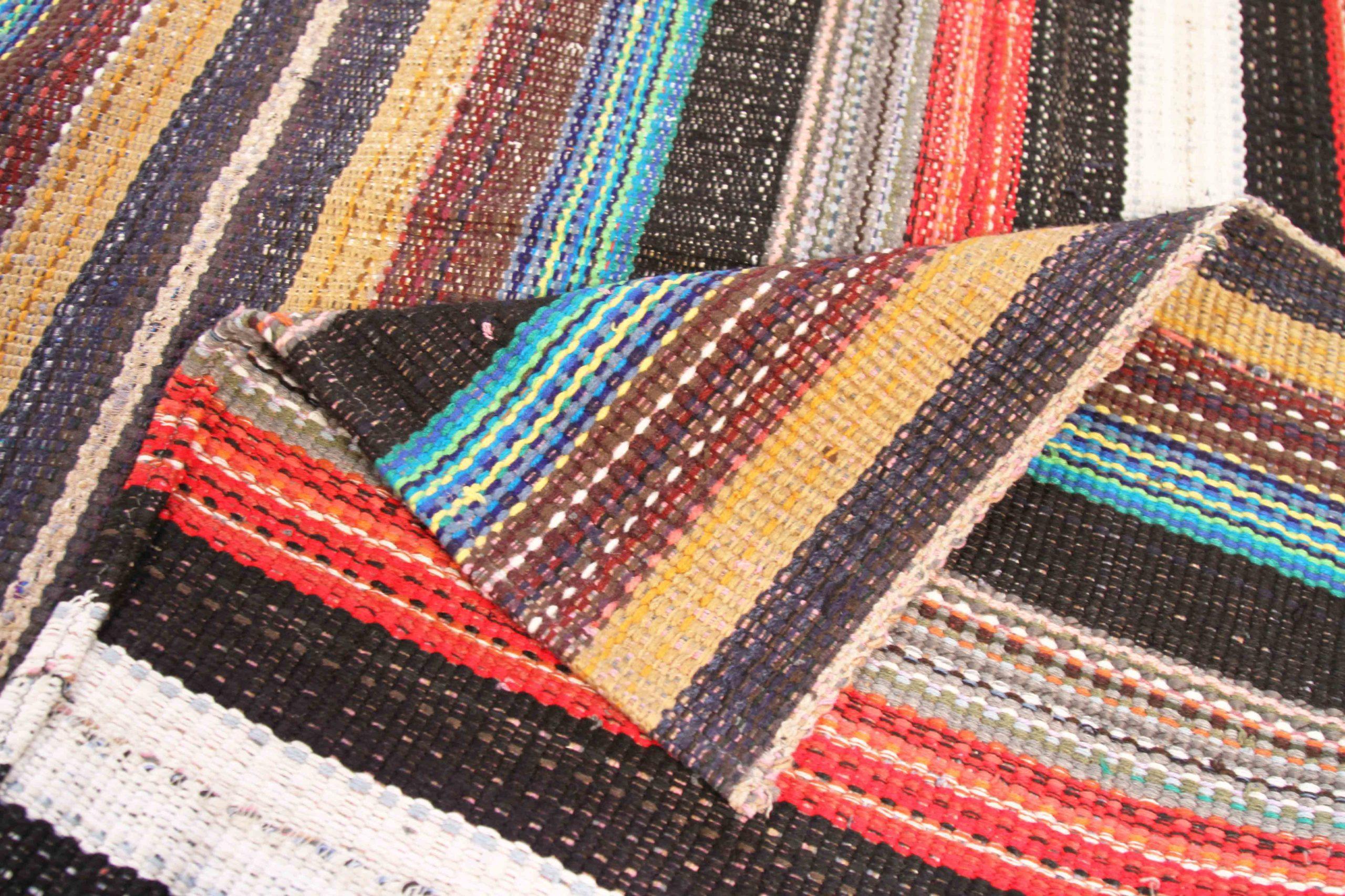 Kilim persan vers 1990 - 70387 Excellent état - En vente à Dallas, TX
