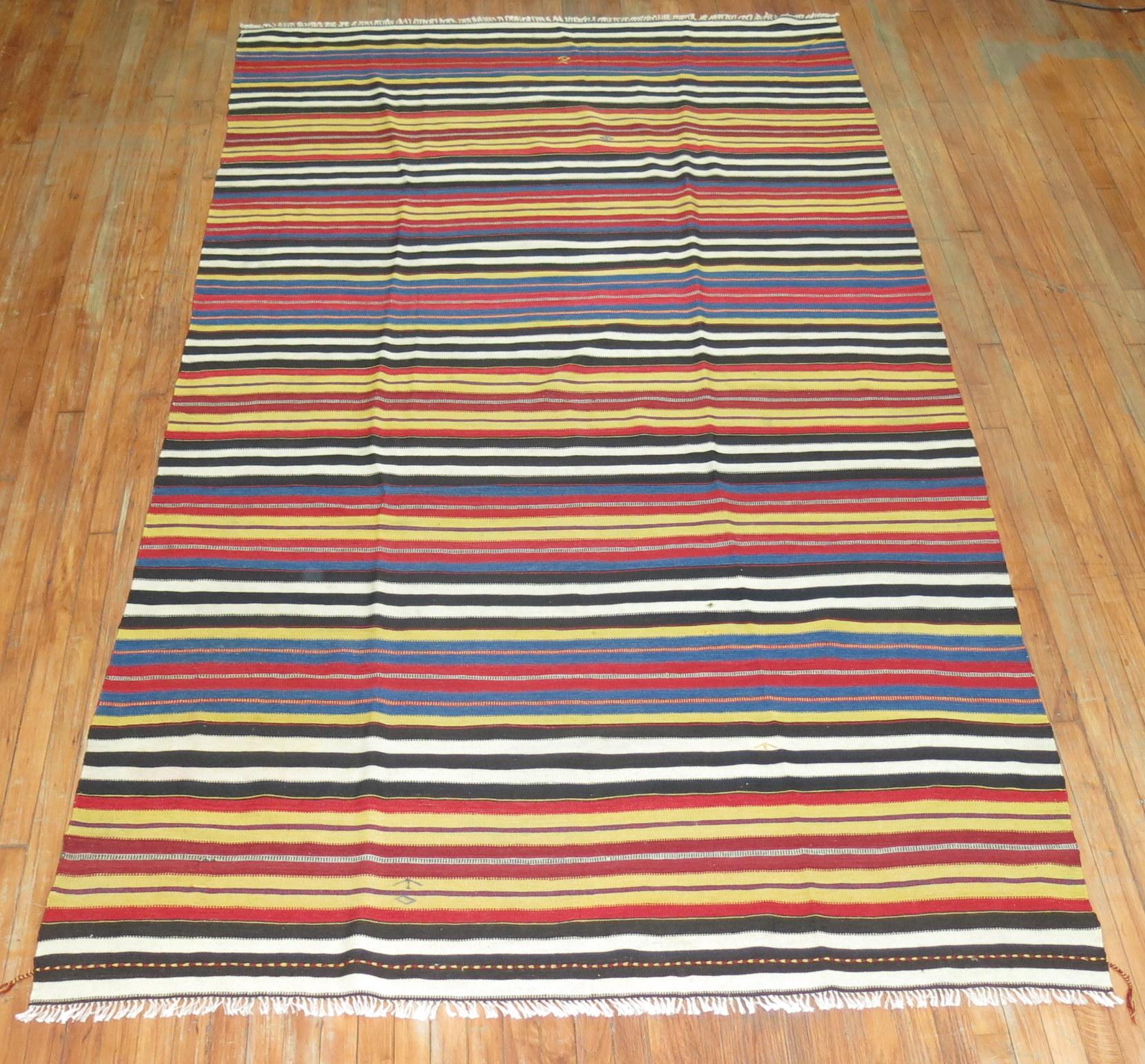 Fine Antique Striped Persian Kilim, Early 20th Century In Good Condition For Sale In New York, NY