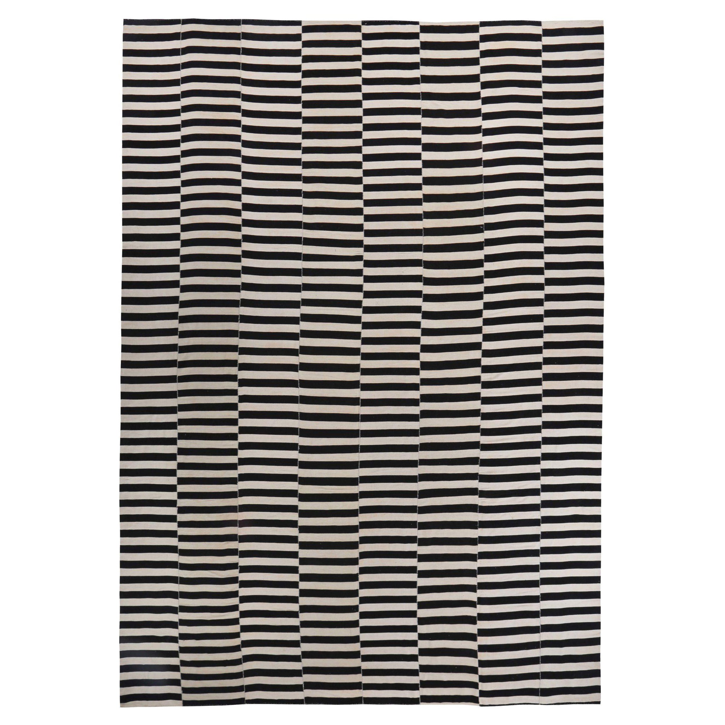 Persischer Kelim-Teppich in Übergröße um 1990 - Wolle Schwarz-Weiß-Design - 89319