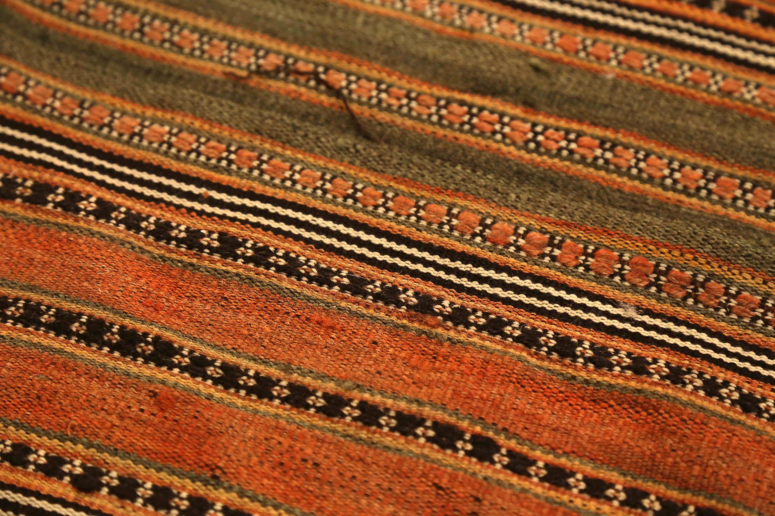 Asiatique Tapis de course Kilim persan - 65121 en vente