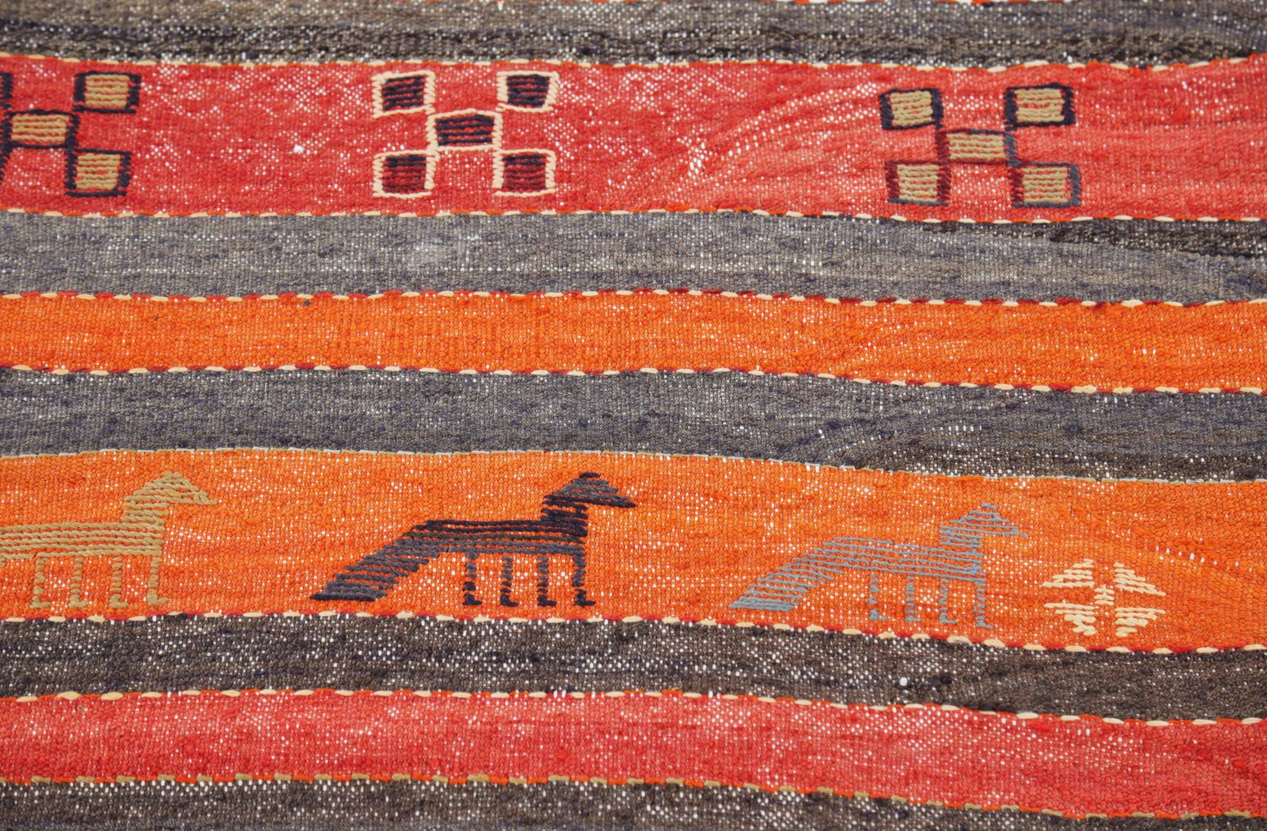 Persischer Kelim-Läufer Circa 1910 - Wolle Blau Grau Elfenbein Orange Rot Orange Rot - 91271 im Zustand „Hervorragend“ im Angebot in Dallas, TX