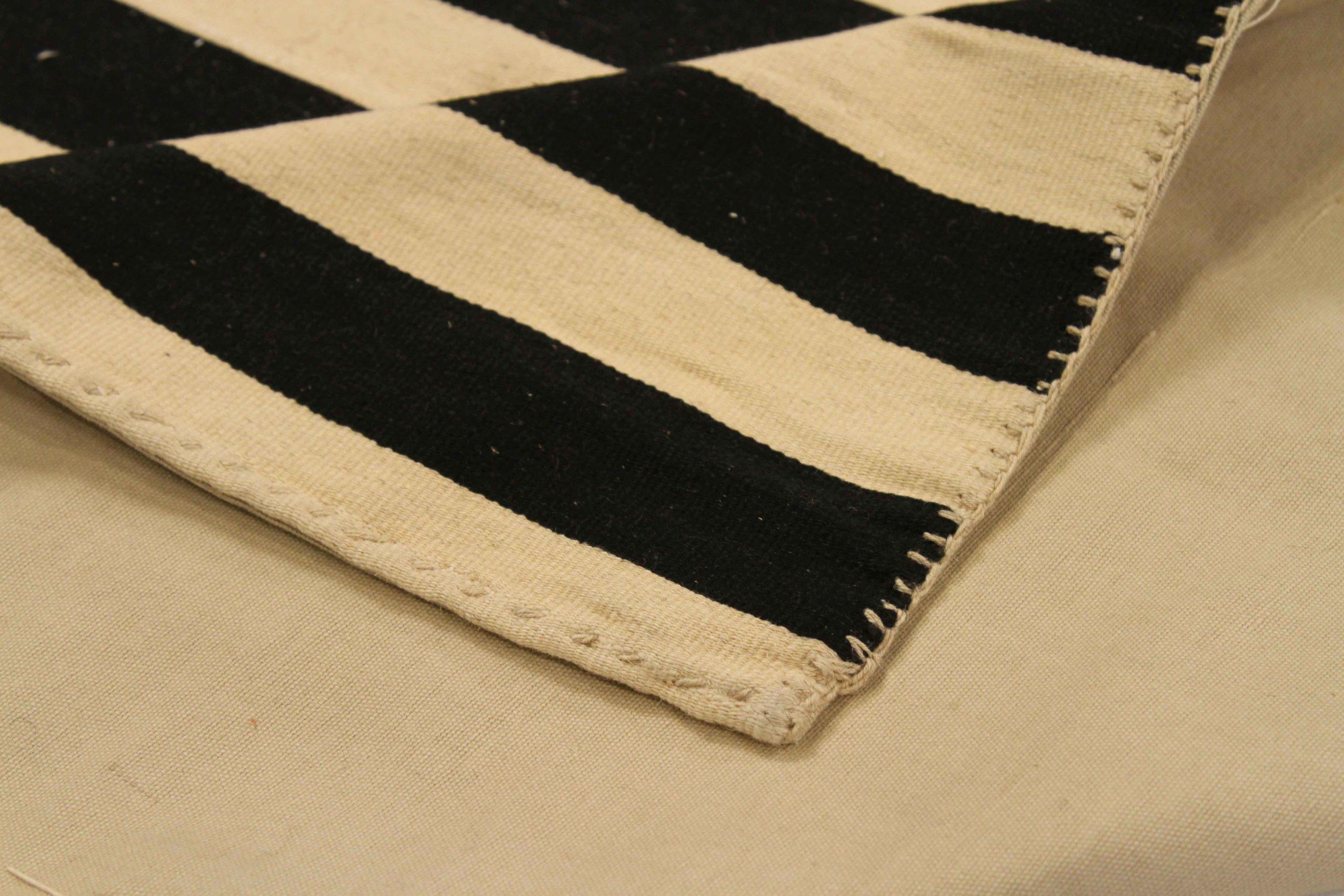 Persische Kilim Läufer Teppich CIRCA 1910 - Wolle Brown Elfenbein 73021 im Zustand „Hervorragend“ im Angebot in Dallas, TX