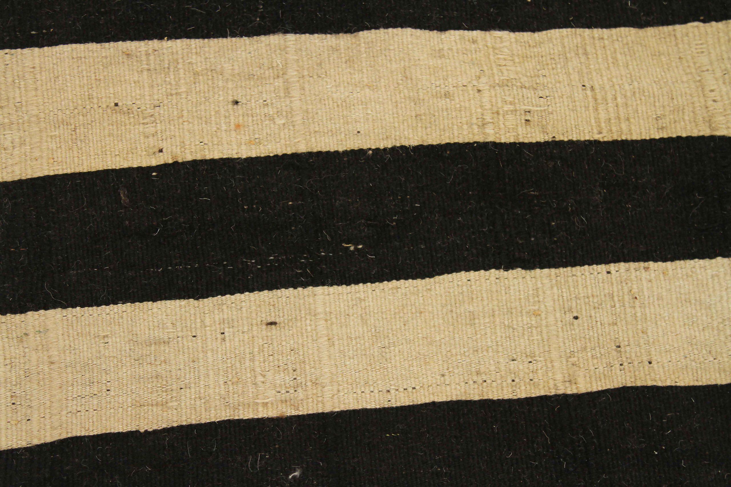 Persische Kilim Läufer Teppich CIRCA 1910 - Wolle braun Elfenbein 74177 (20. Jahrhundert) im Angebot
