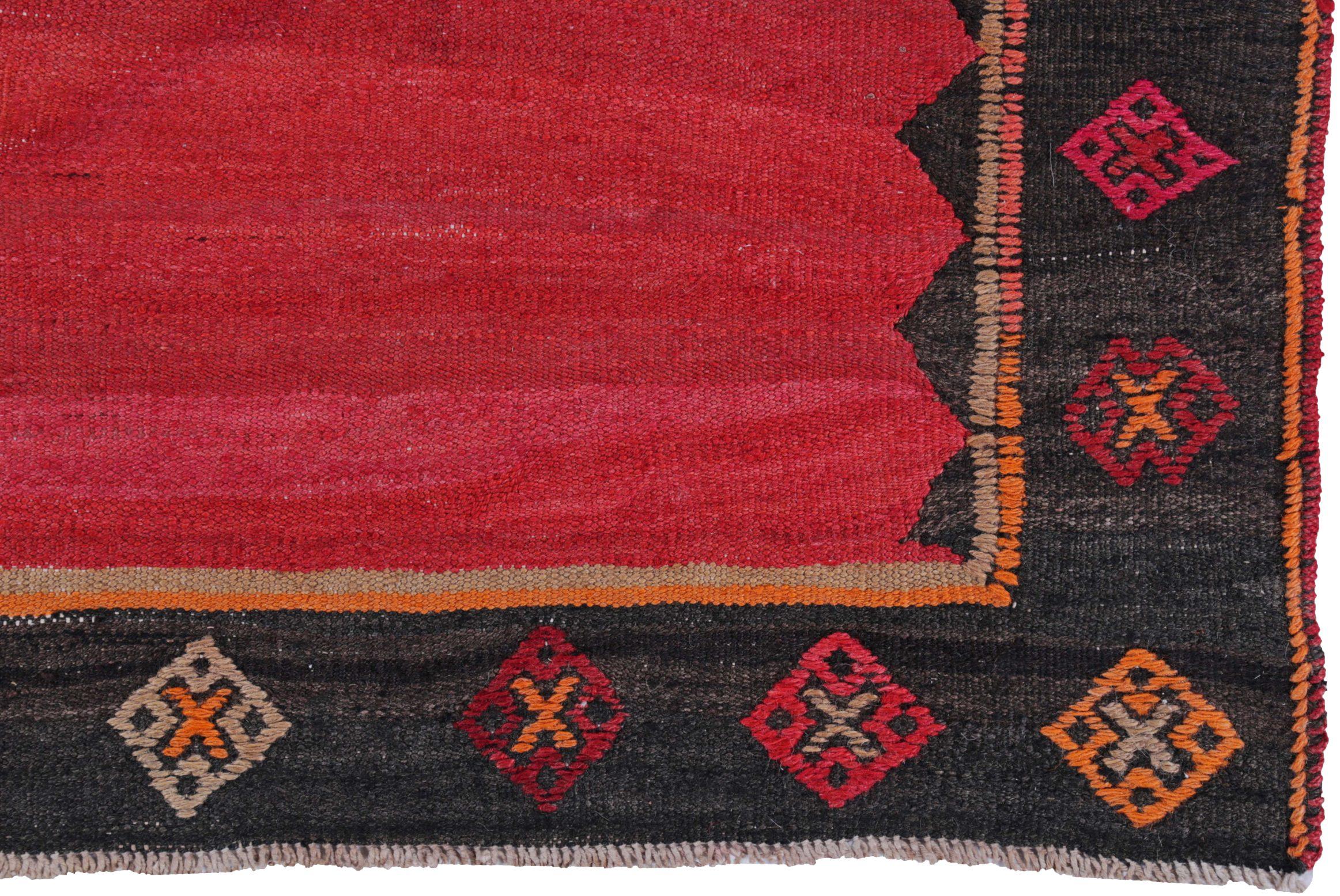 Persische Kilim Läufer Teppich CIRCA 1910 - Wolle braun rosa rot Design - 89489 im Zustand „Hervorragend“ im Angebot in Dallas, TX