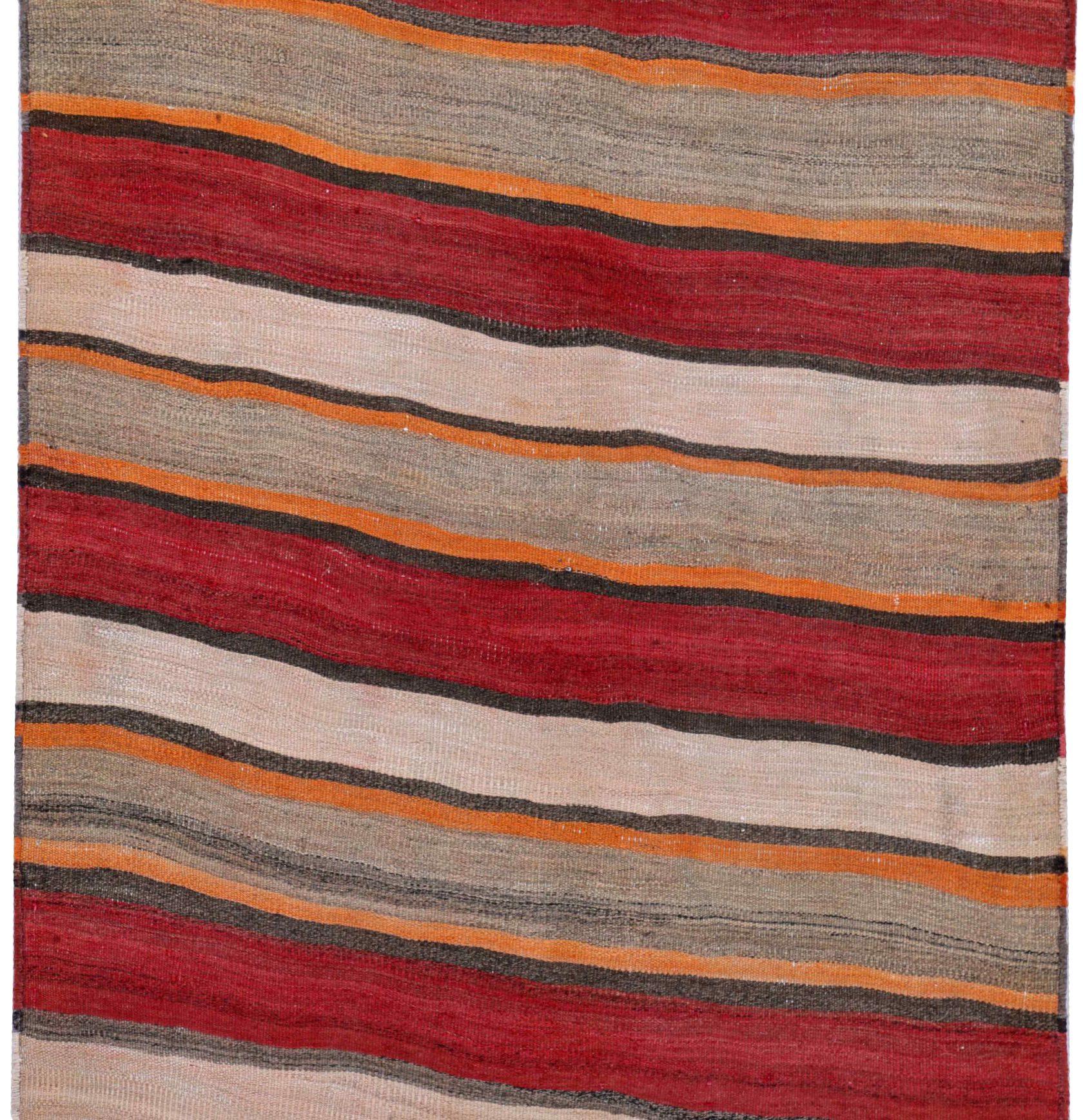 Persischer Kelim-Läufer Circa 1910 - Wolle Elfenbein Orange Rot Design - 91561 (Asiatisch) im Angebot