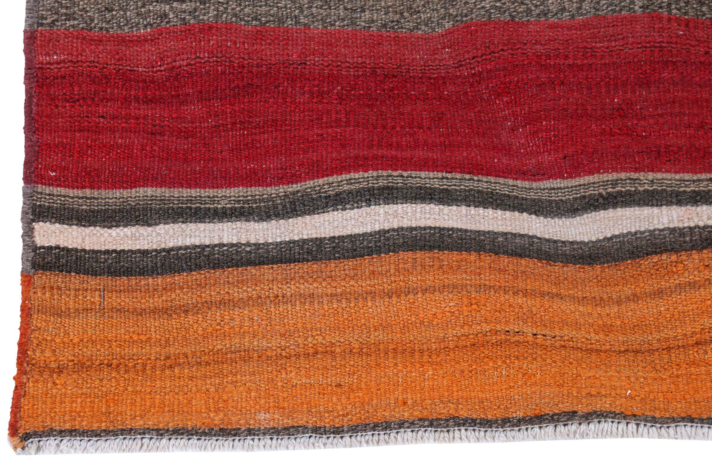 Persischer Kelim-Läufer Circa 1910 - Wolle Elfenbein Orange Rot Design - 91561 im Zustand „Hervorragend“ im Angebot in Dallas, TX