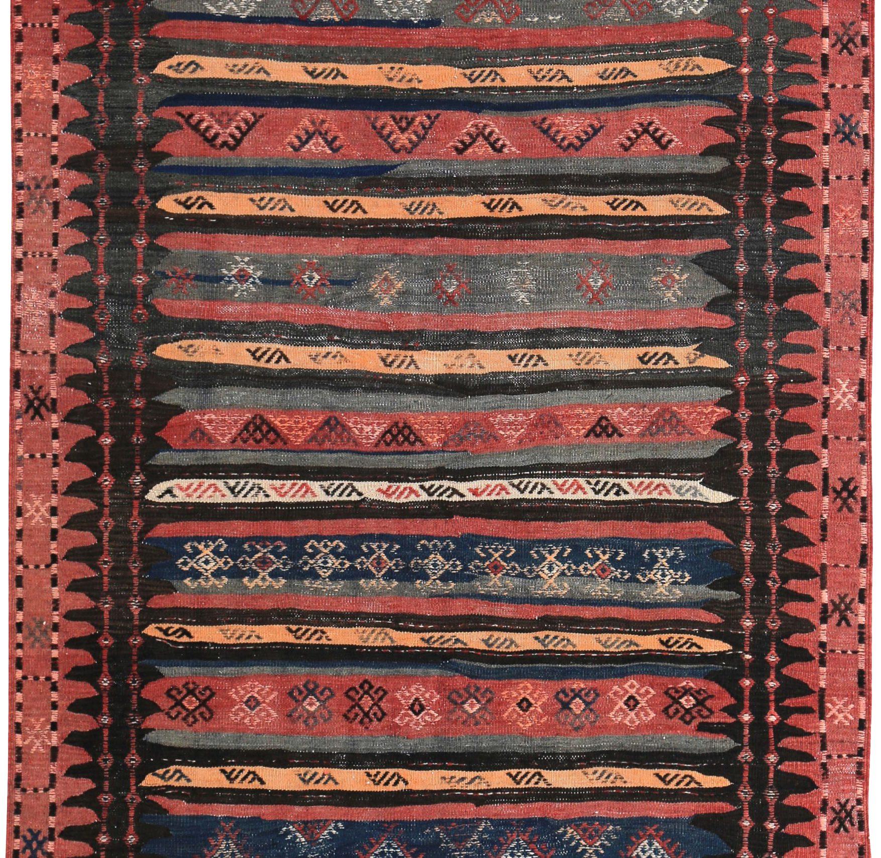 Asian Persian Kilim Small Rug - Wool Blue Pink Yellow Design - 89559 For Sale