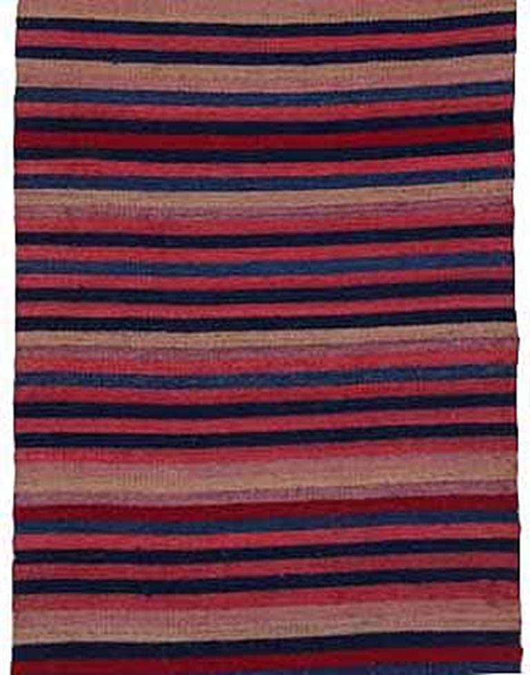 Persischer Kelim-Teppich Circa 1910 - Wolle Schwarz Blau Elfenbein Rosa Rot - 91439 (Asiatisch) im Angebot