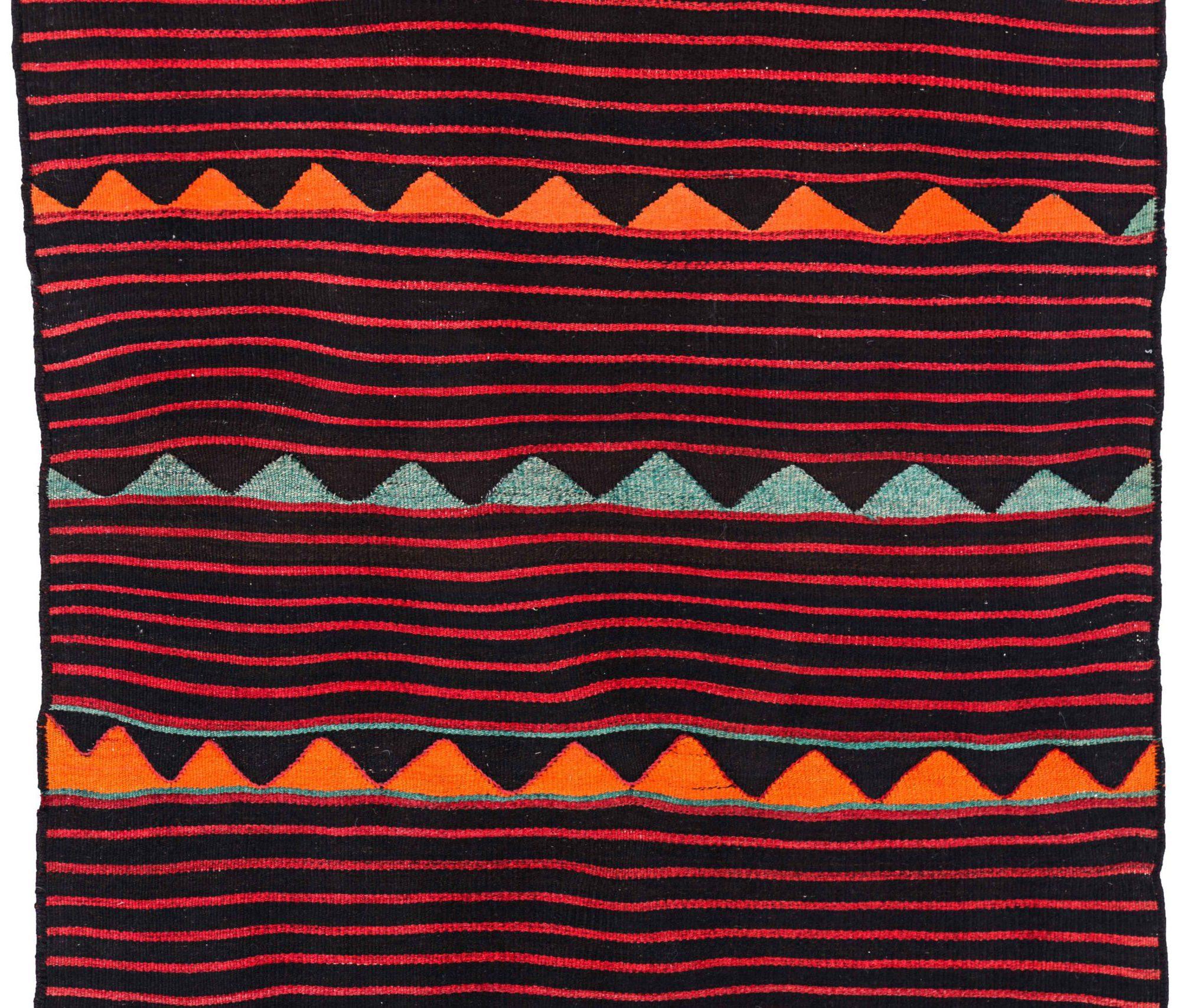 Persischer Kelim-Teppich Circa 1910 - Wolle Schwarz Blau Orange Rot Design - 91226 (Asiatisch) im Angebot